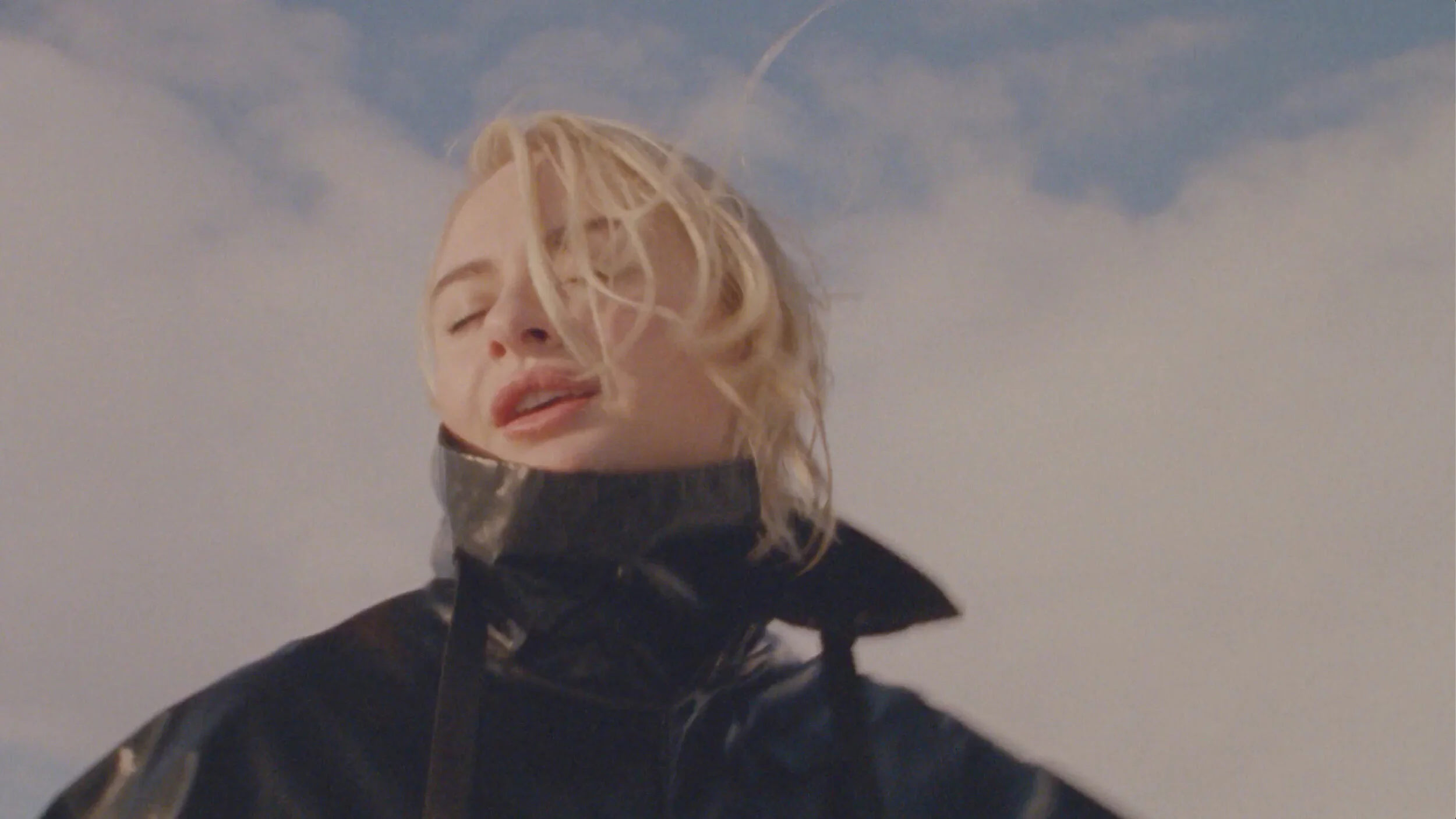 Lapsley_Womxn_04.jpg