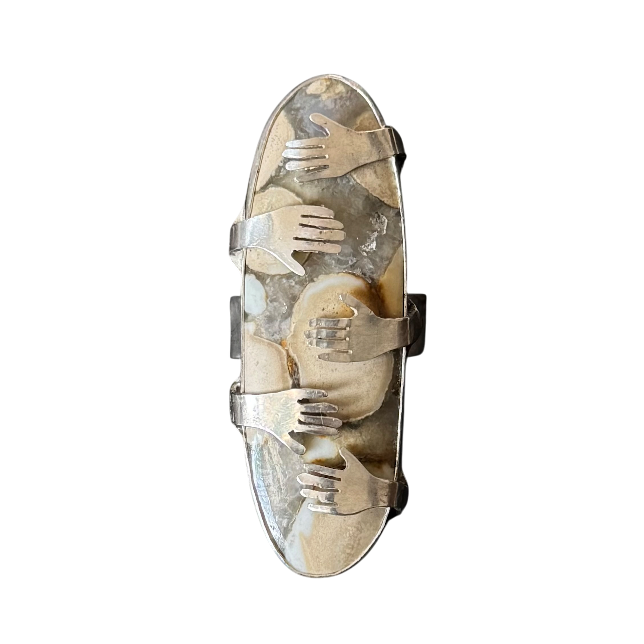 Hug Ring (UK- L1/2)