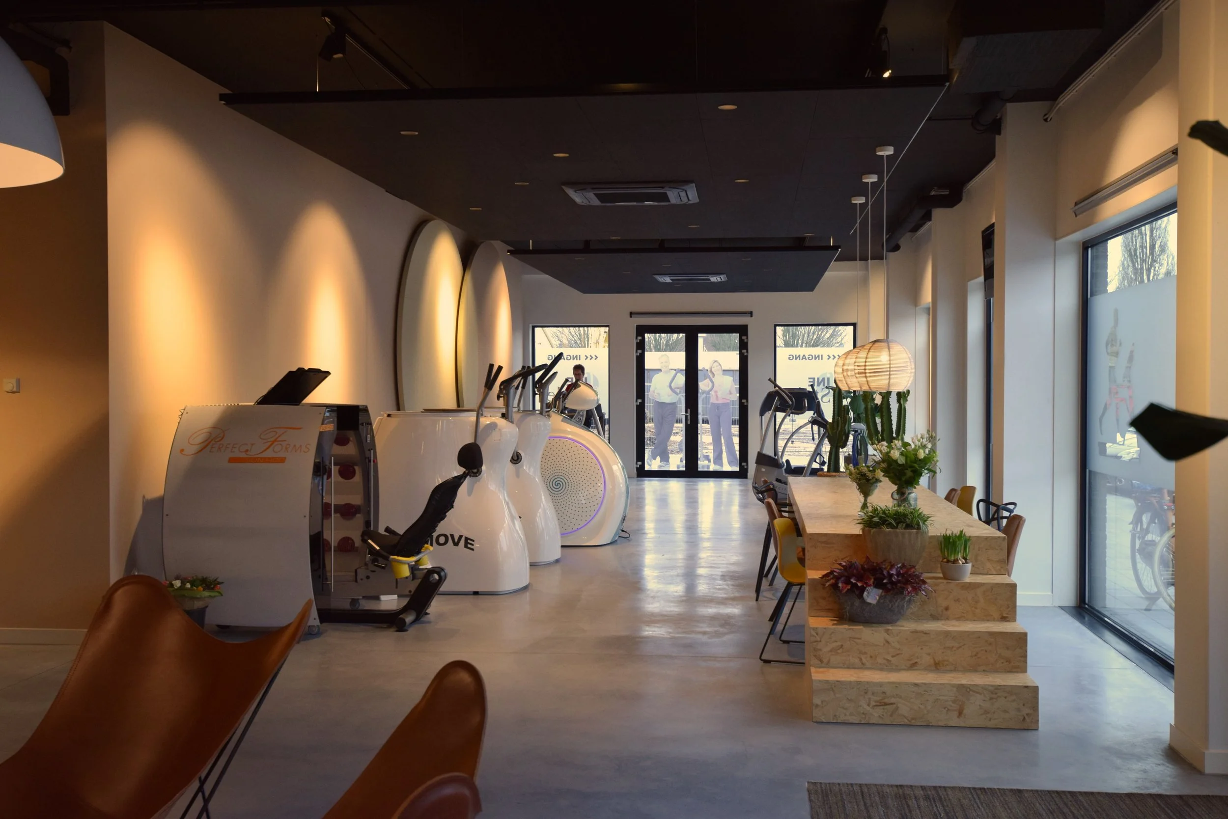 Interieurontwerp & realisatie nieuwbouw afslankstudio Linestyle Haren