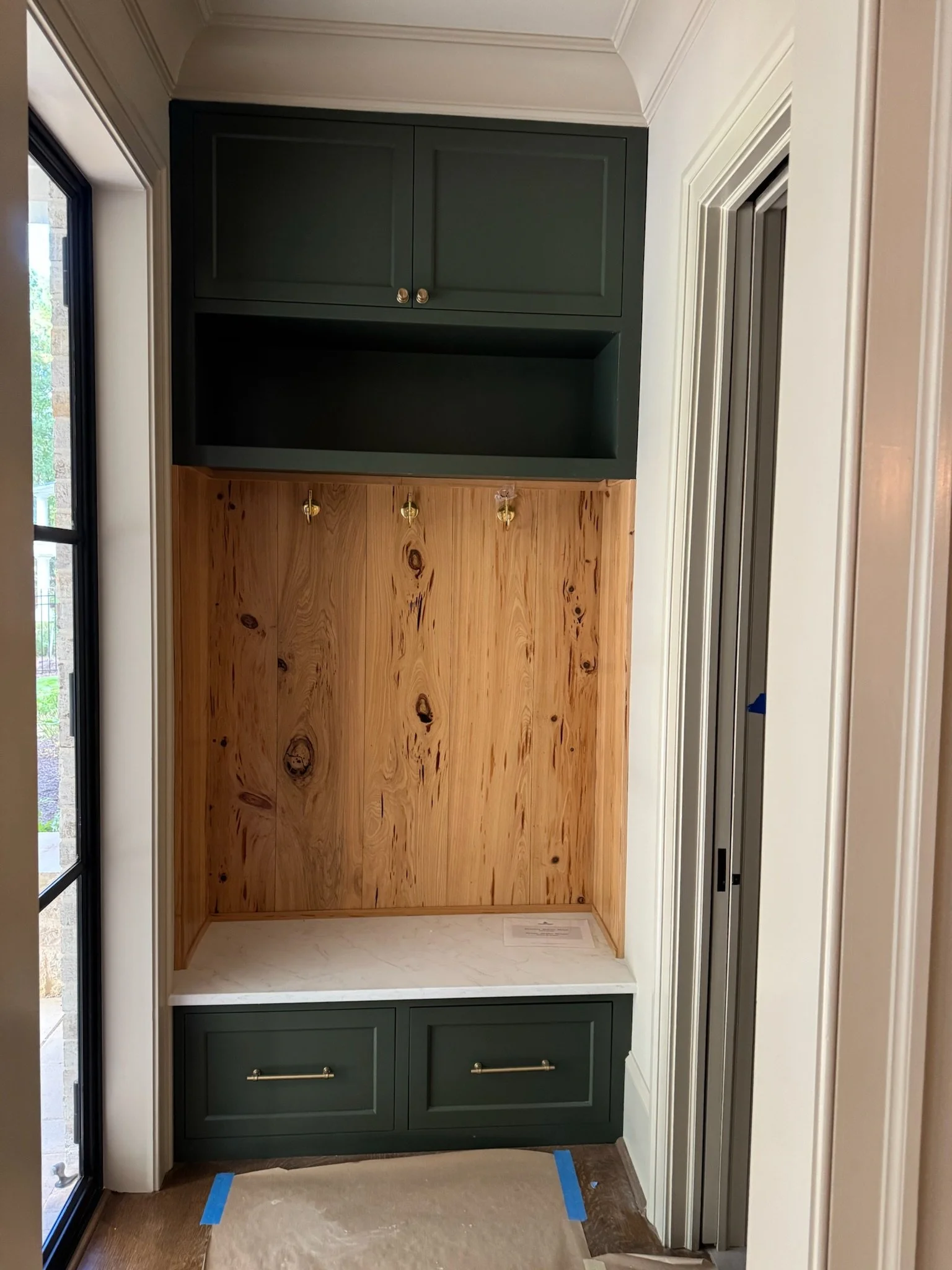 Mud Bench designed by Greg Michael in collaboration with Beth Westerhouse. 