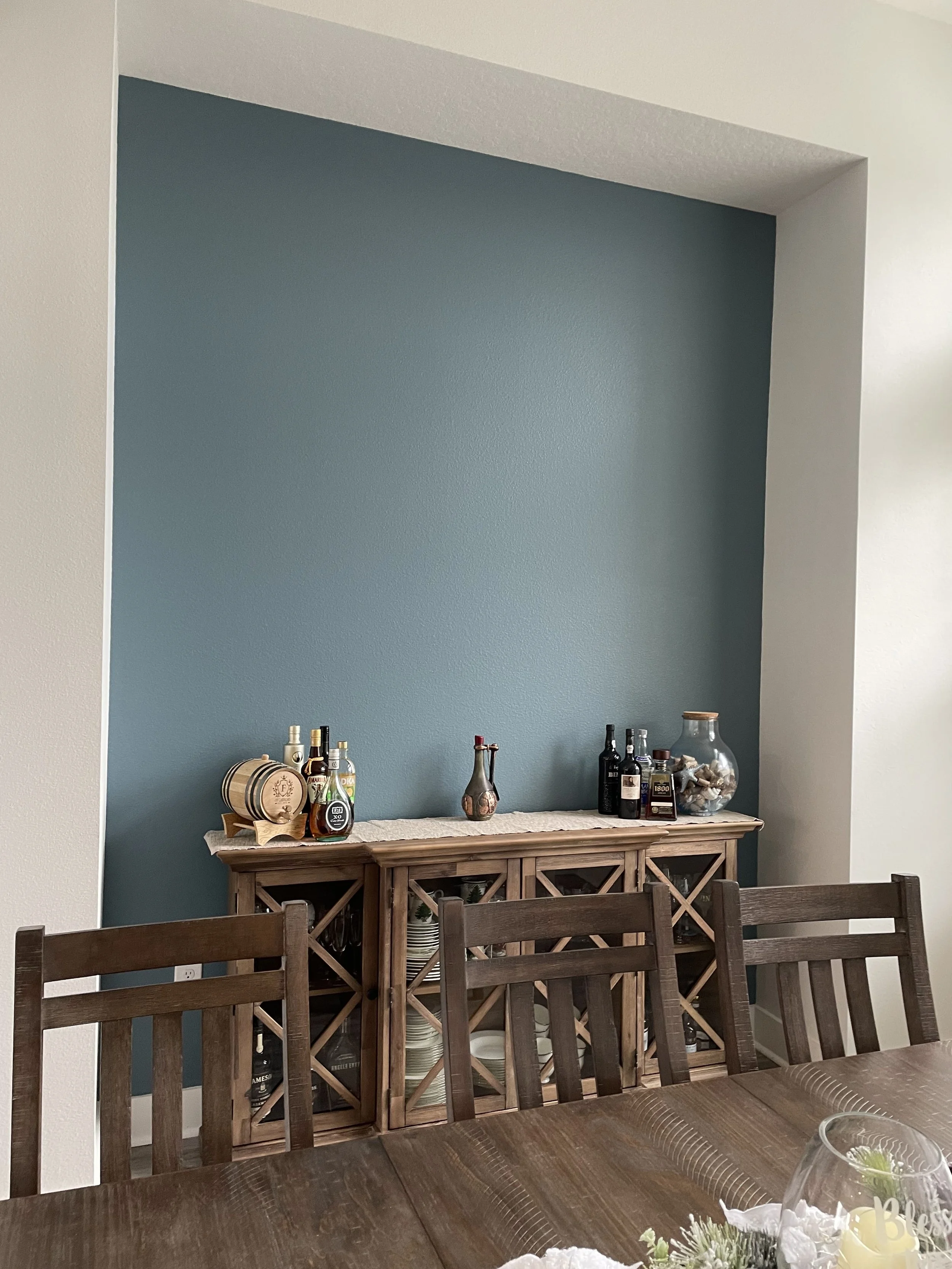 A custom accent wall we painted in the Newer area of Ormond Beach to give this builder grade home a nice personalized touch.