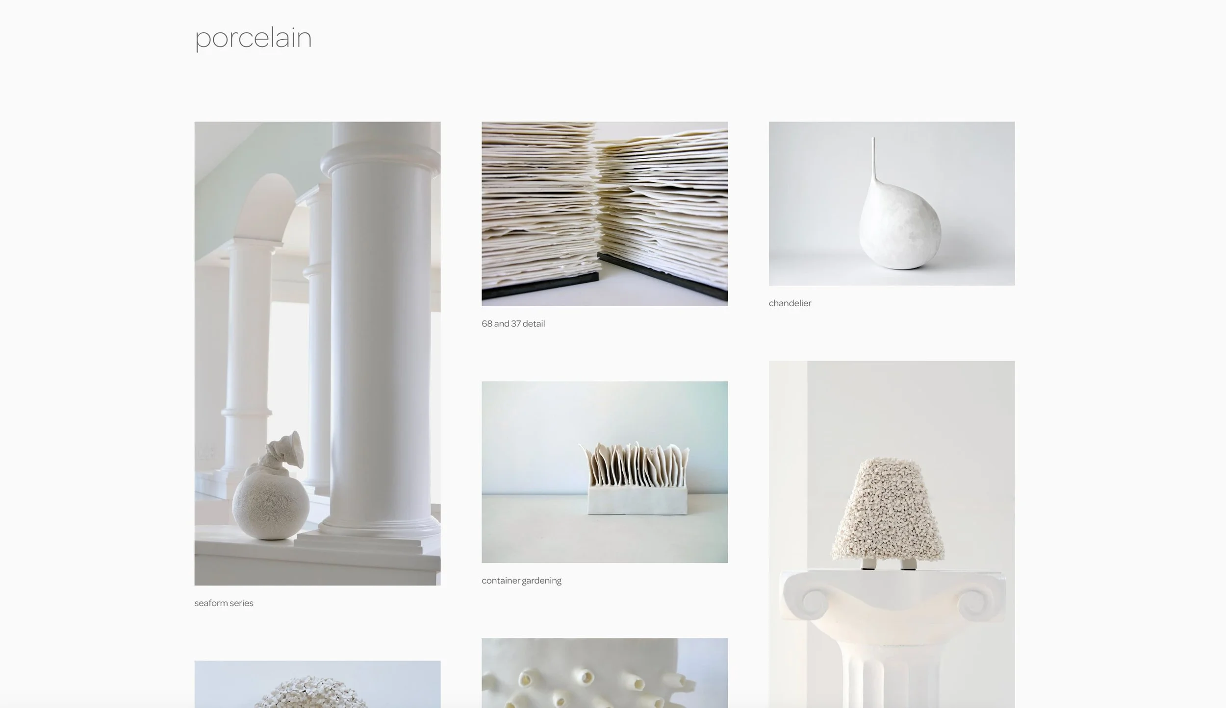 Webpage displaying various images of sculptures in different styles and forms