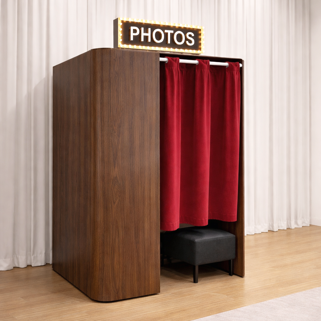 best-vintage style enclosed booth perfect for a wedding in kirkland