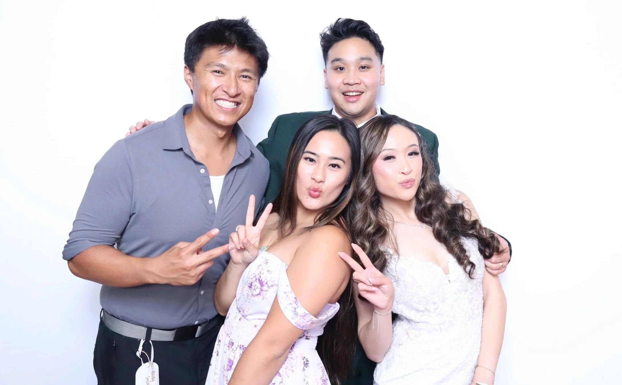 FAMILY PHOTO BOOTH RENTALS IN SEATTLE WASHINGTON