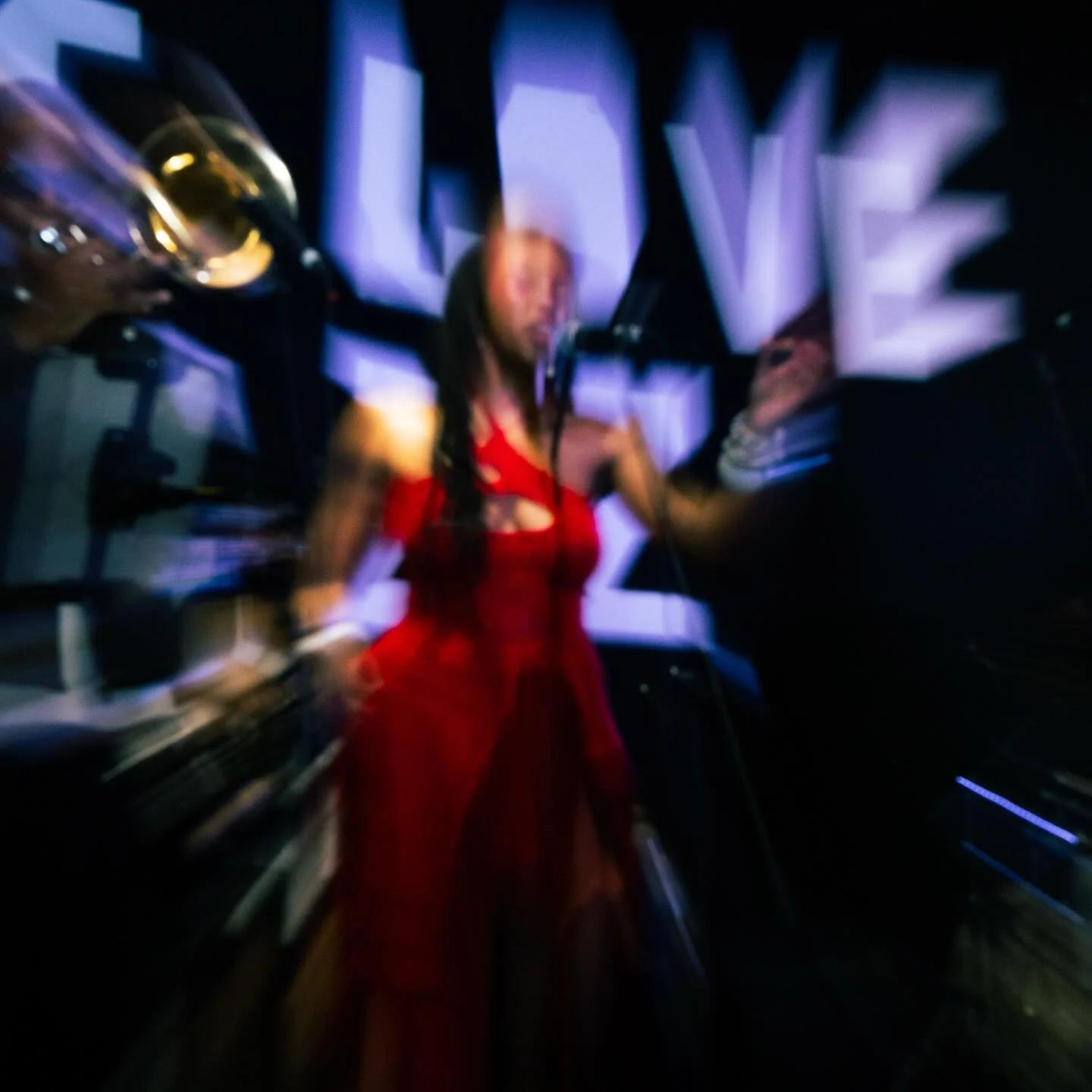 thank you @kidslovejazz ❤️

vision @taki.see.sayme 
composition, flute, vocals @vuyotshwele 
alto sax @ofentse_sebula 
trombone @junior_matsila 
kit @mandox_shines 
keys @solethu_madasa 
dress @hookedbyeye 

see you at @umanyanolwejazz 🪈🧚🏽🤍

#sou