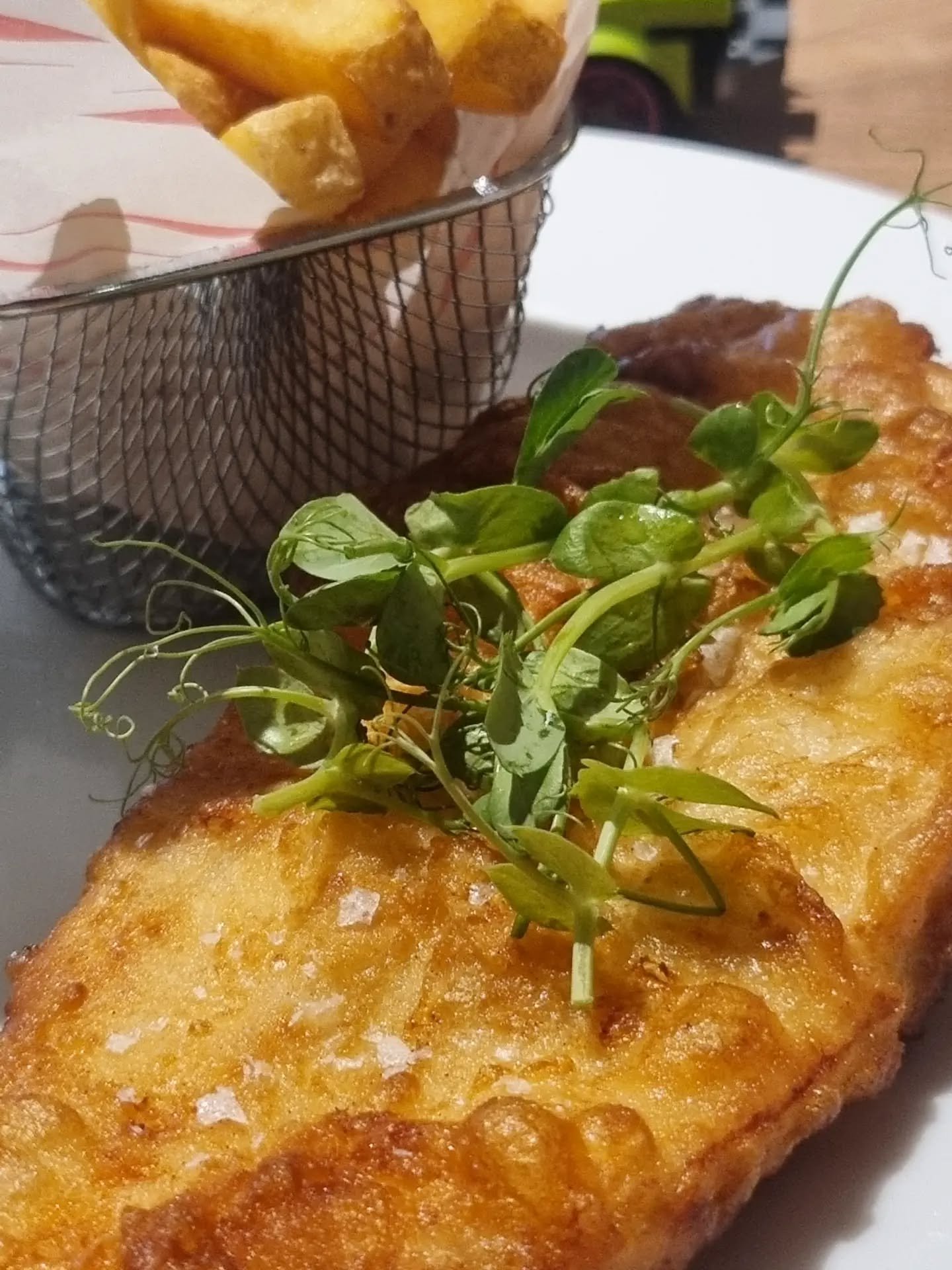 Our Beer Battererd Fish with chips is a perennial favourite.. Not surprising perhaps given we use @clarksons_farm @hawkstone beer in the batter! #fishandchips #hawkstonelager #joesbrasserie #wandsworthbridgeroad #fulham