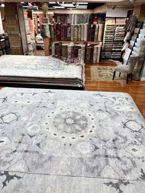 harbs-carpeting-and-oriental-rugs-gallery2-1920w.webp