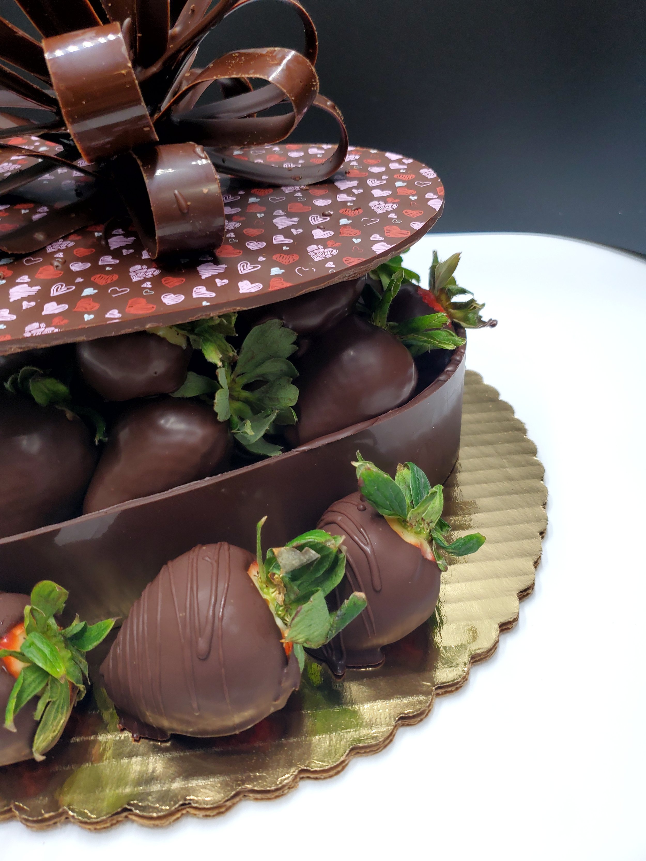 Chocolate Heart Shape Box 04.jpg