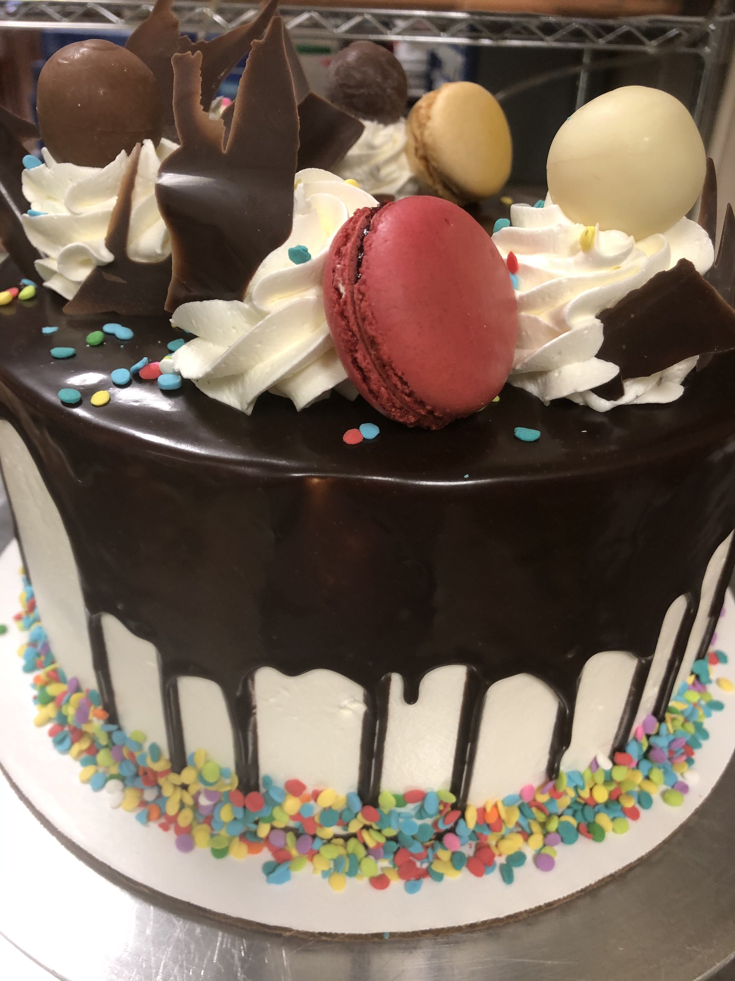 8_ CONFETI CAKE.jpg