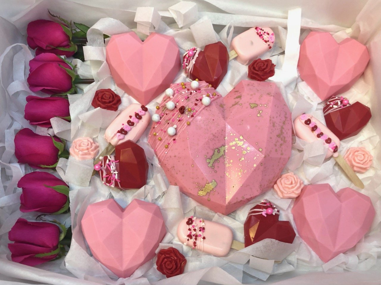 Pink Smash Hearts Set with Fresh Roses 