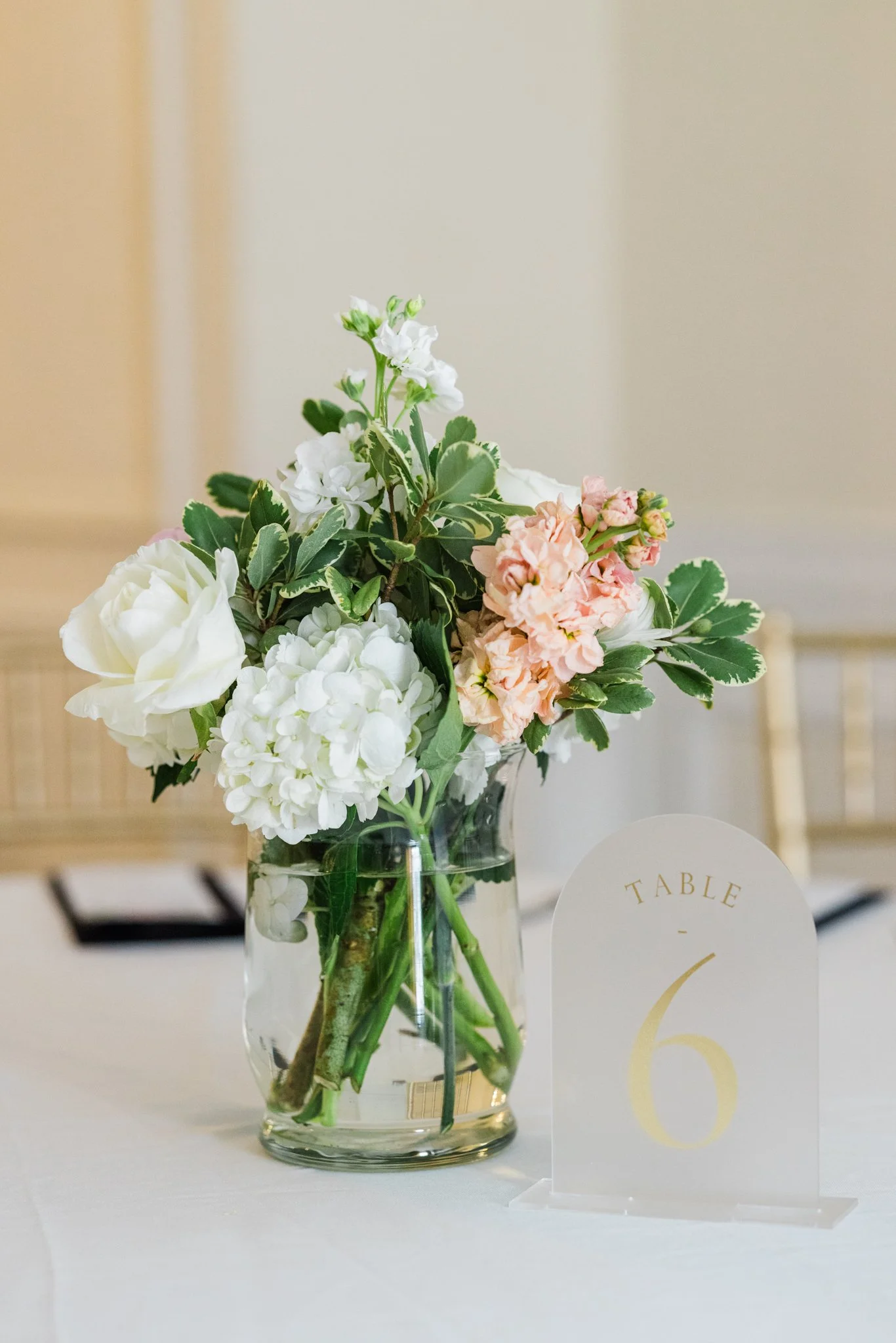 floral-centerpiece-courtney-dohse-photo2.jpg