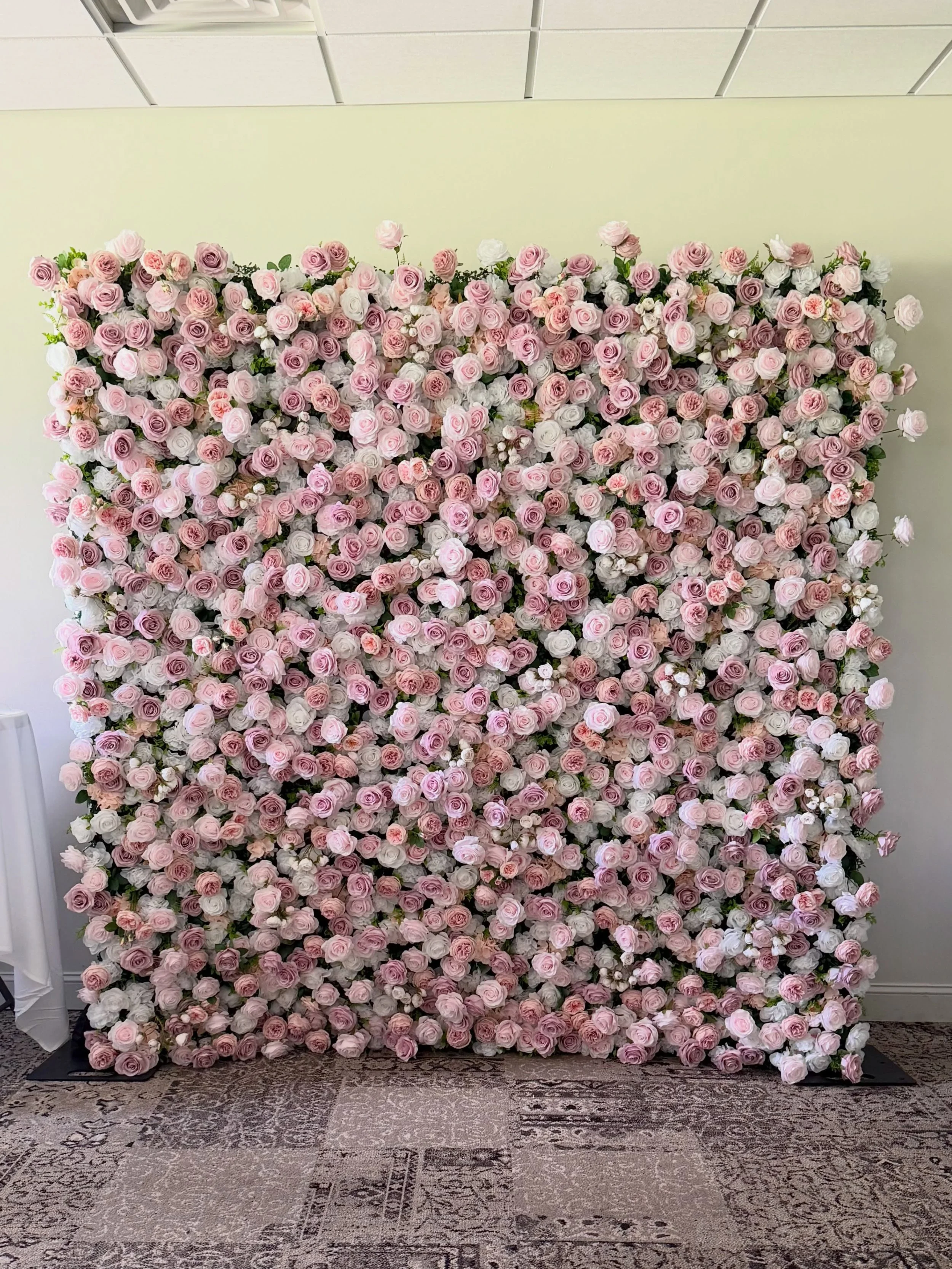 Our Isabella Flower Wall is ready to take on her first grad party 🌸🩷