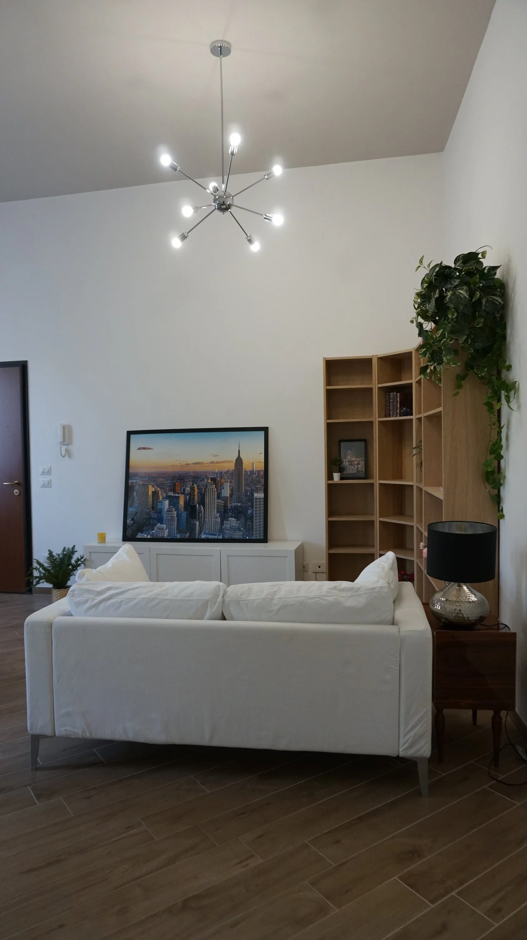 Soggiorno moderno,valorizzato