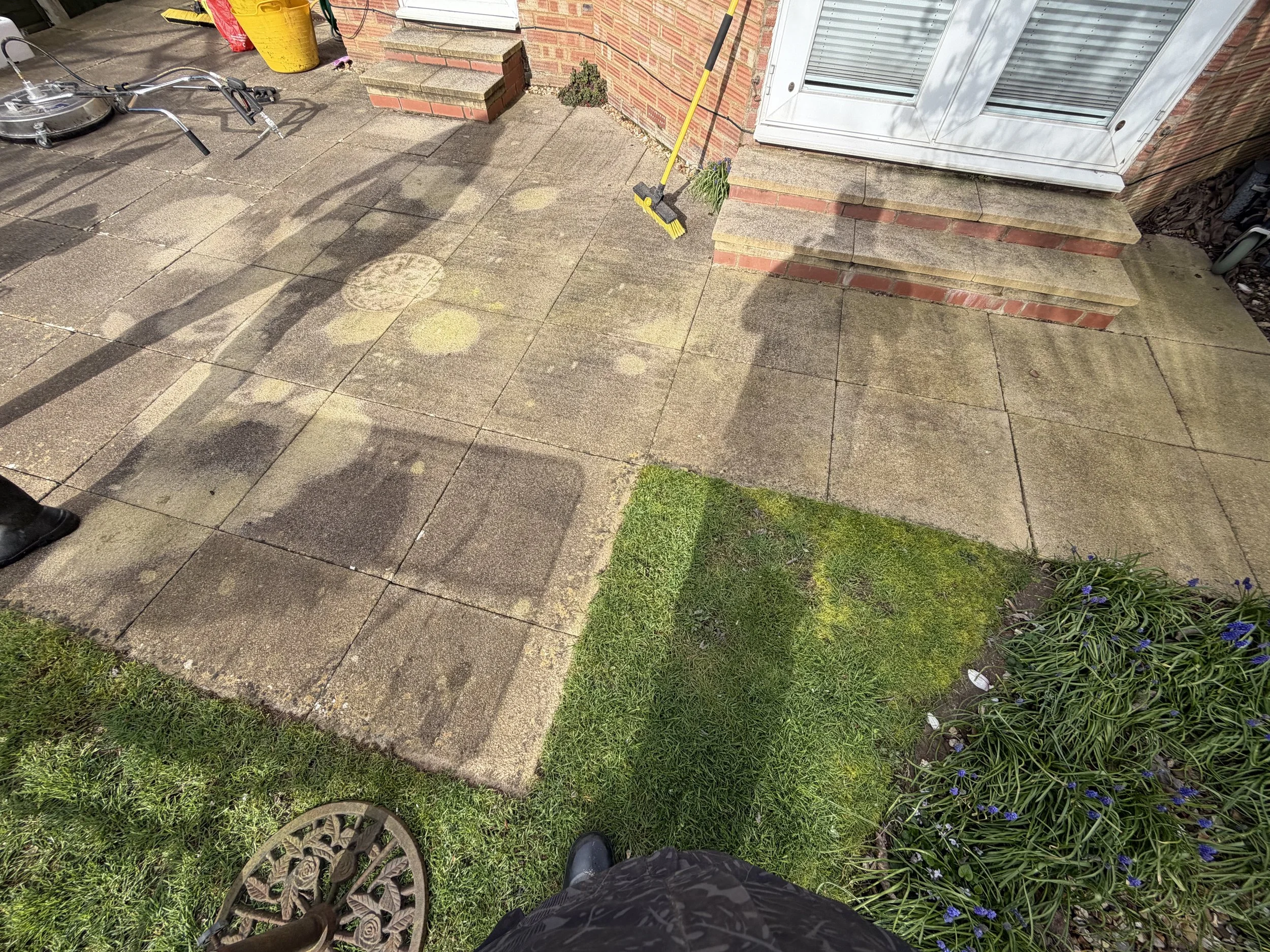 Patio (Pressure Wash)