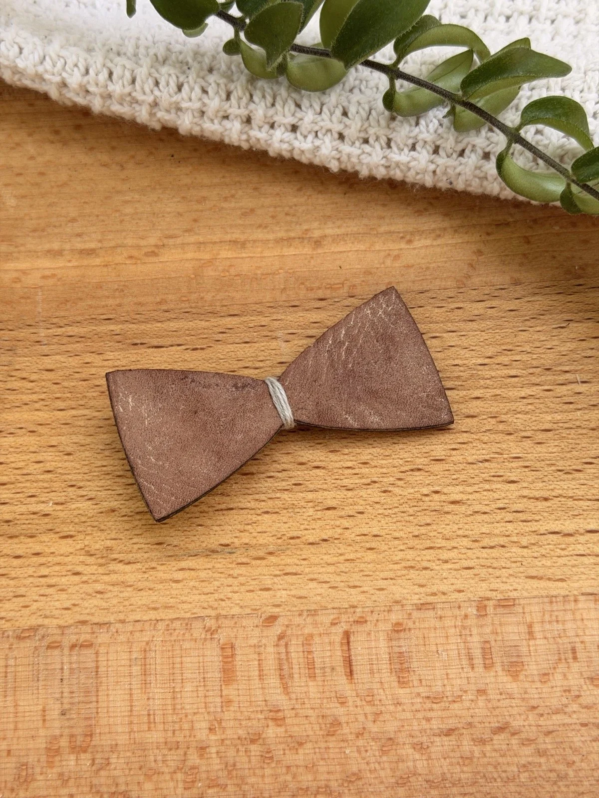 Large Sophie Bow shown in Oak Finish