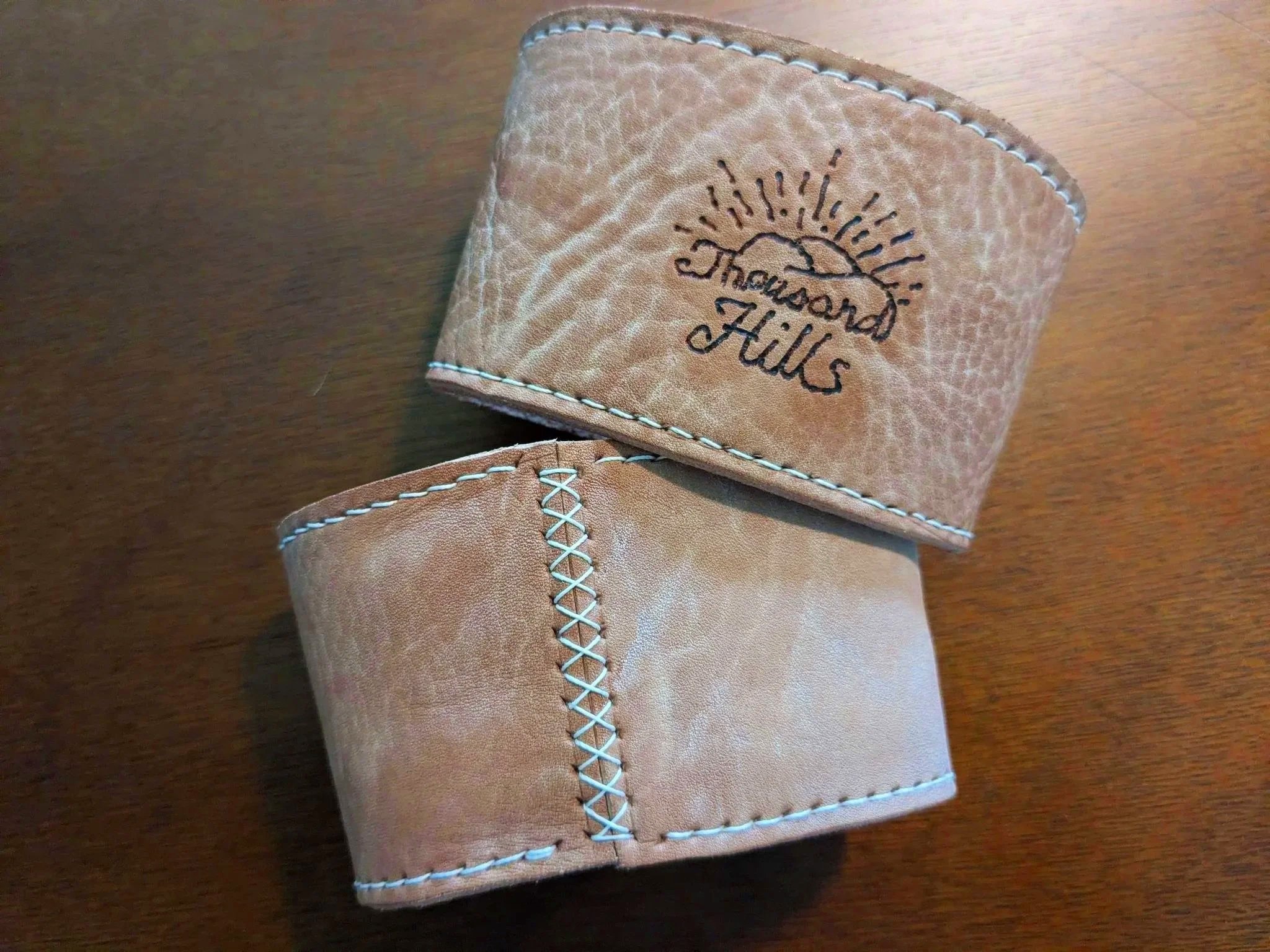 Hand-stitched vegetable-tanned leather coffee collar