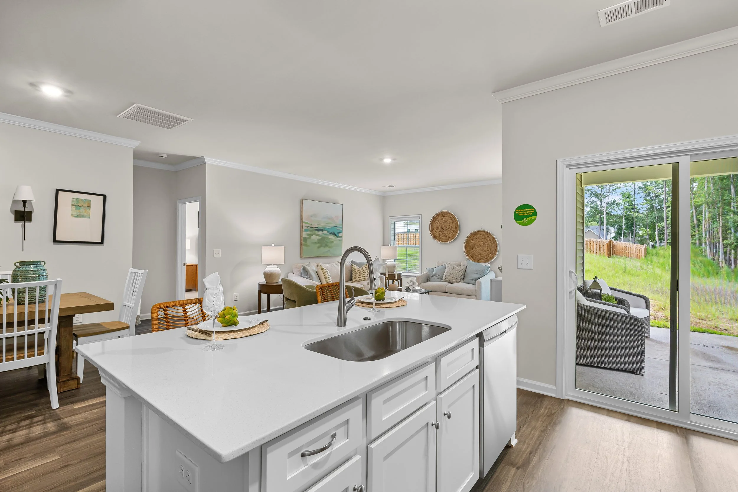 kitchen island.jpg