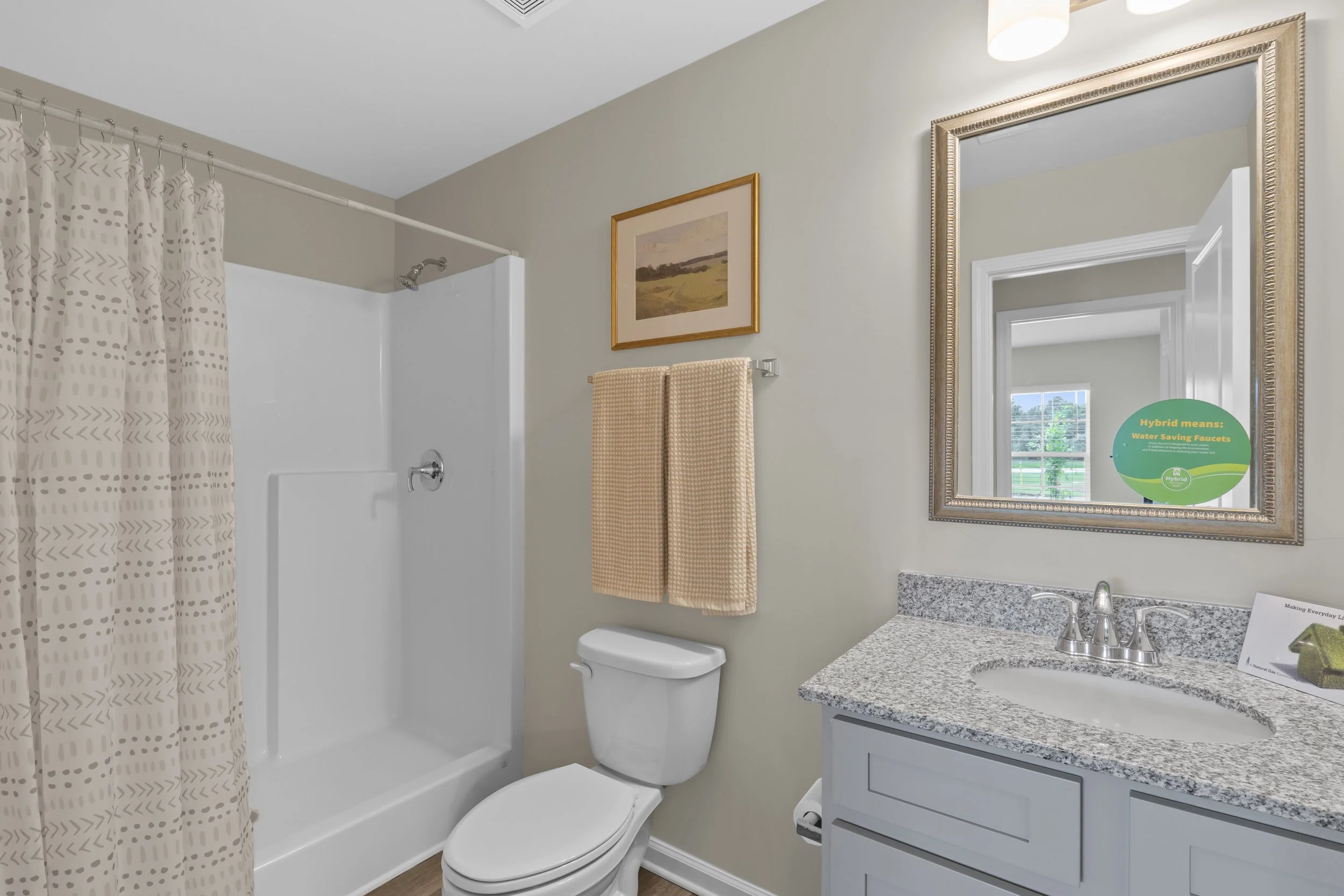 Downstairs Bath 3.jpg