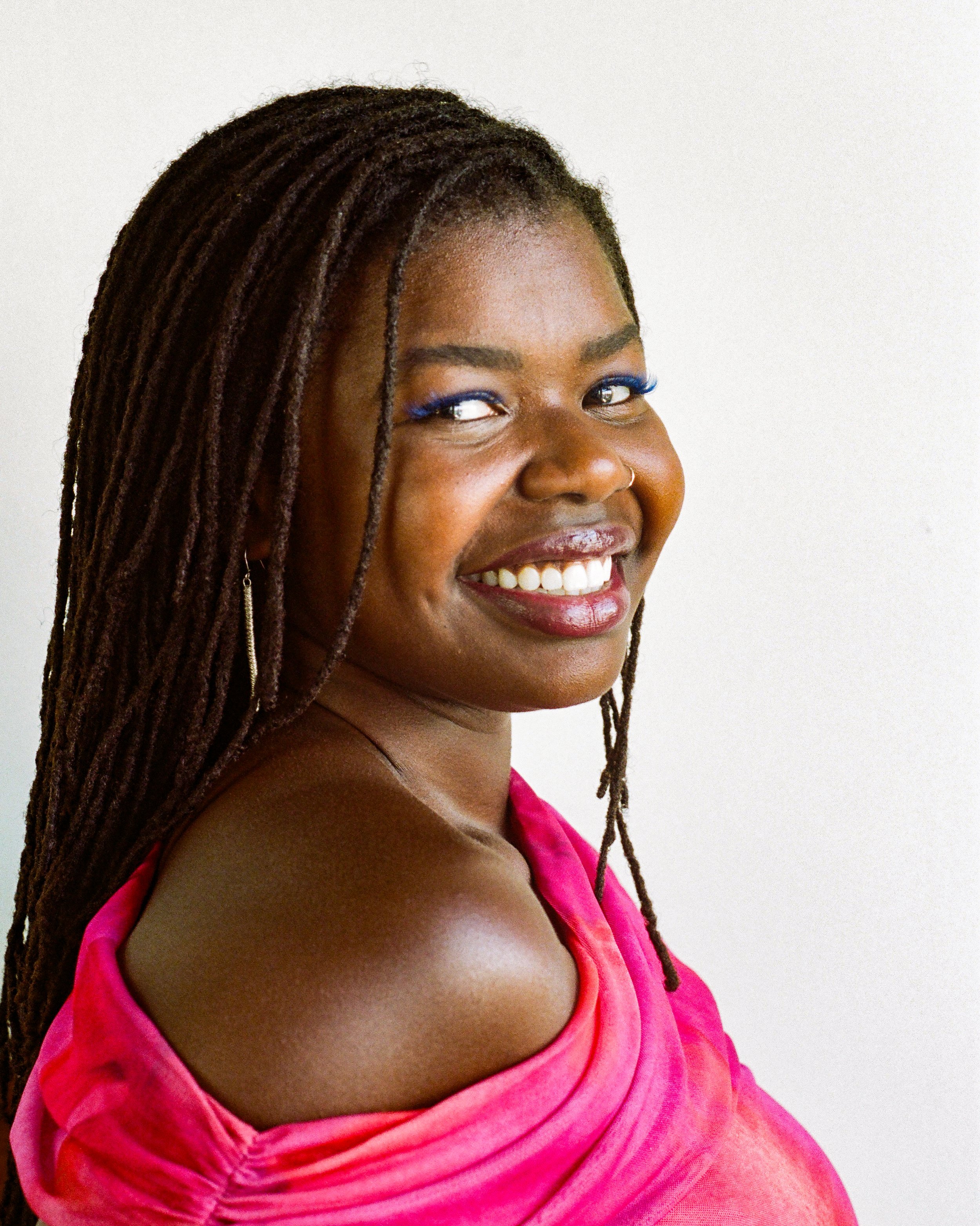 Taylor new headshots -17.JPG