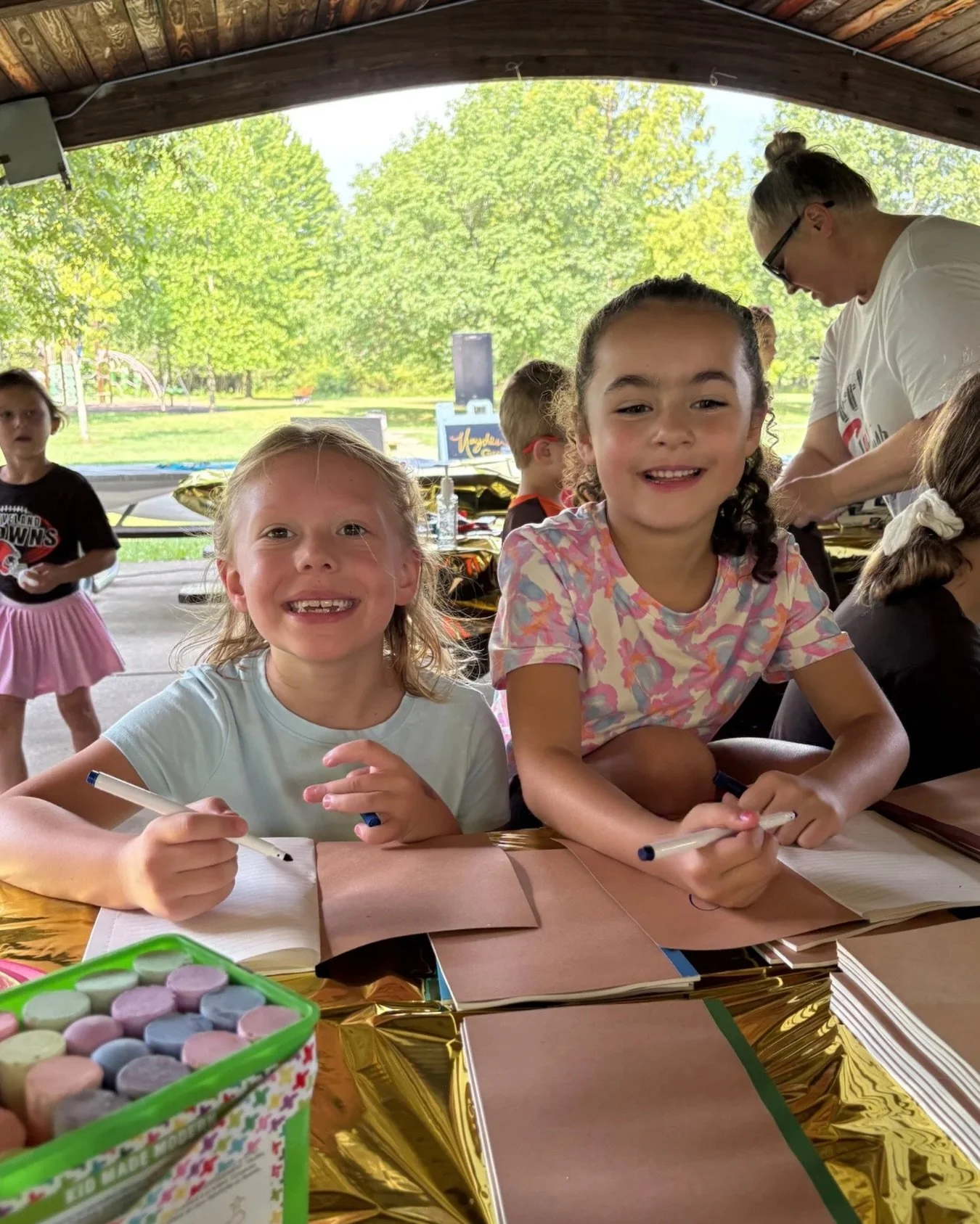 💪 Checking in on how your family is feeling is important all the time, but it&rsquo;s even more important when school is in session! 

Take the time to ask yourself and answer if your family has recently&hellip;.

☑️Laughed together 
☑️Ate a meal to