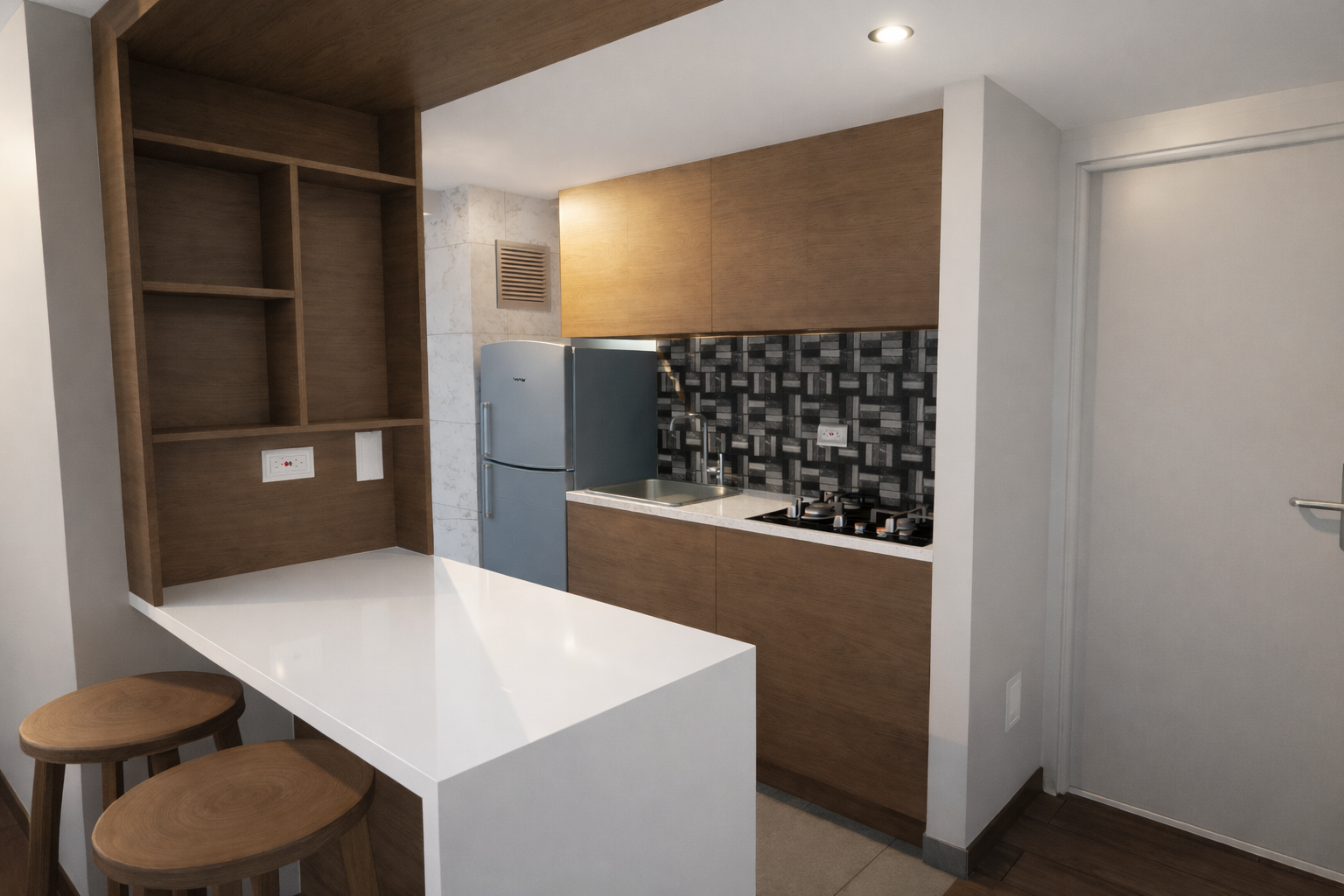 Cocina moderna con muebles de madera, refrigerador azul, encimera de granito, pared de azulejos en negro y gris, y una mesa blanca con dos taburetes de madera.