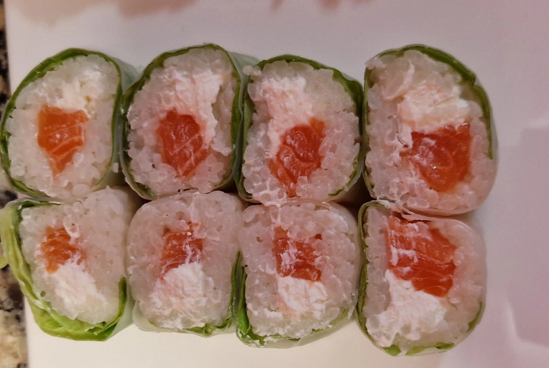 Maki green saumon fromage menthe coriandre