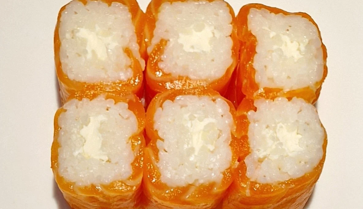 Maki pink saumon fromage