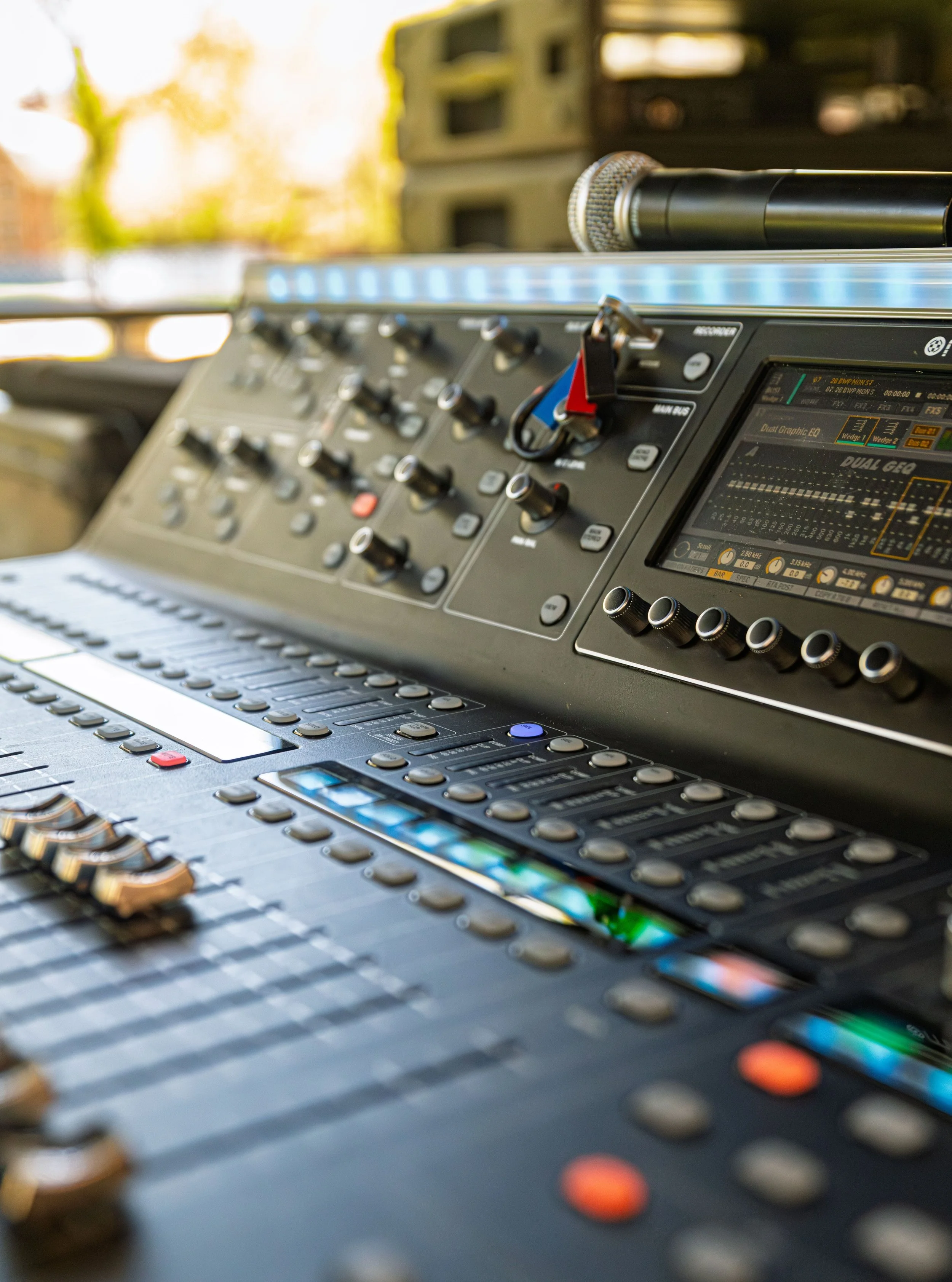 Dialed in on the M32 &mdash; where the mix meets the moment. 🎛️⚡
#MidasM32 #LiveAudio #FOH #SoundEngineer #LiveProduction #AudioConsole #MixingDesk #ConcertAudio #SoundCheck