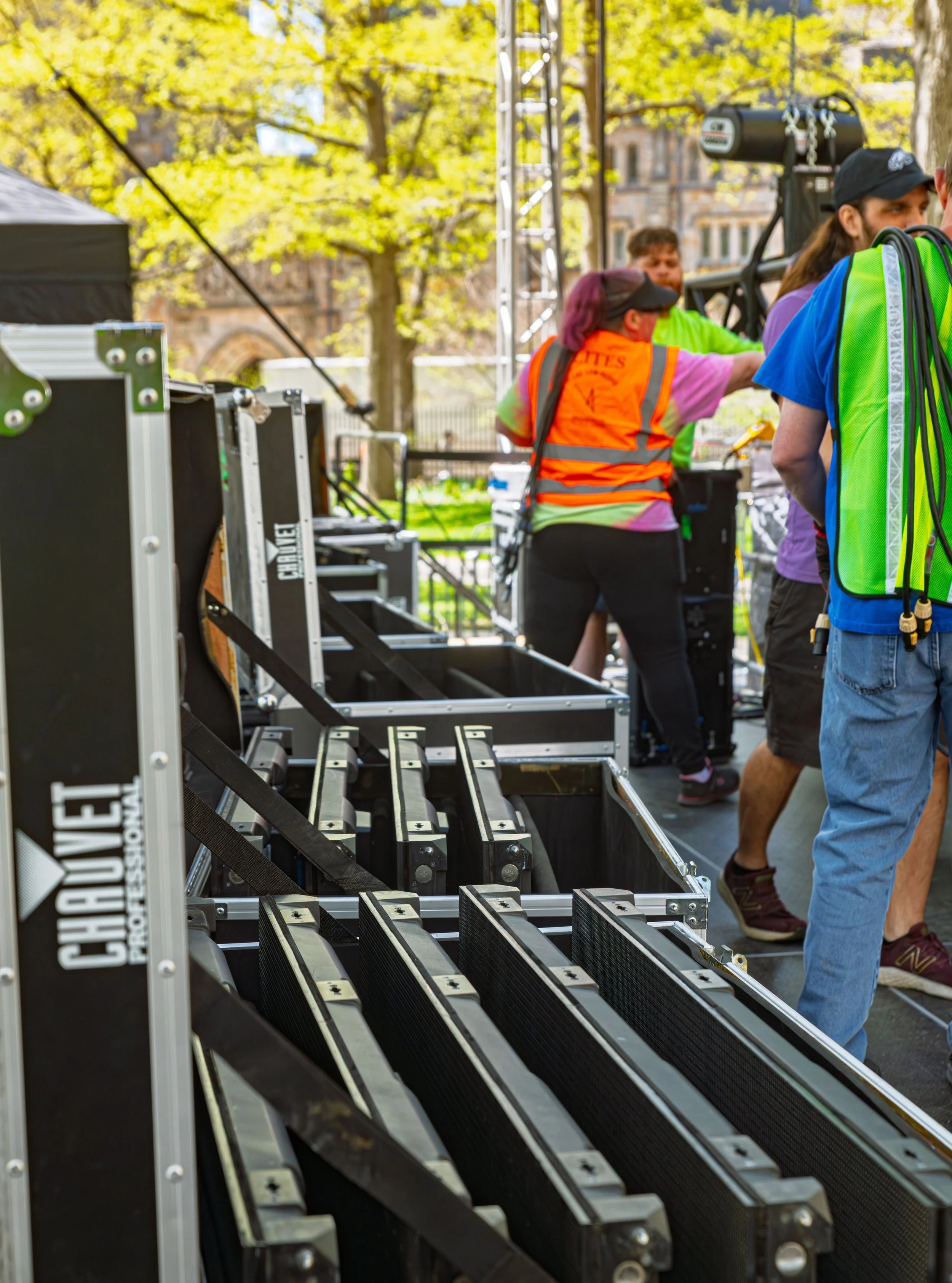 Building the picture. 🎥⚡
#VideoWall #LED #StageLife #LiveProduction
