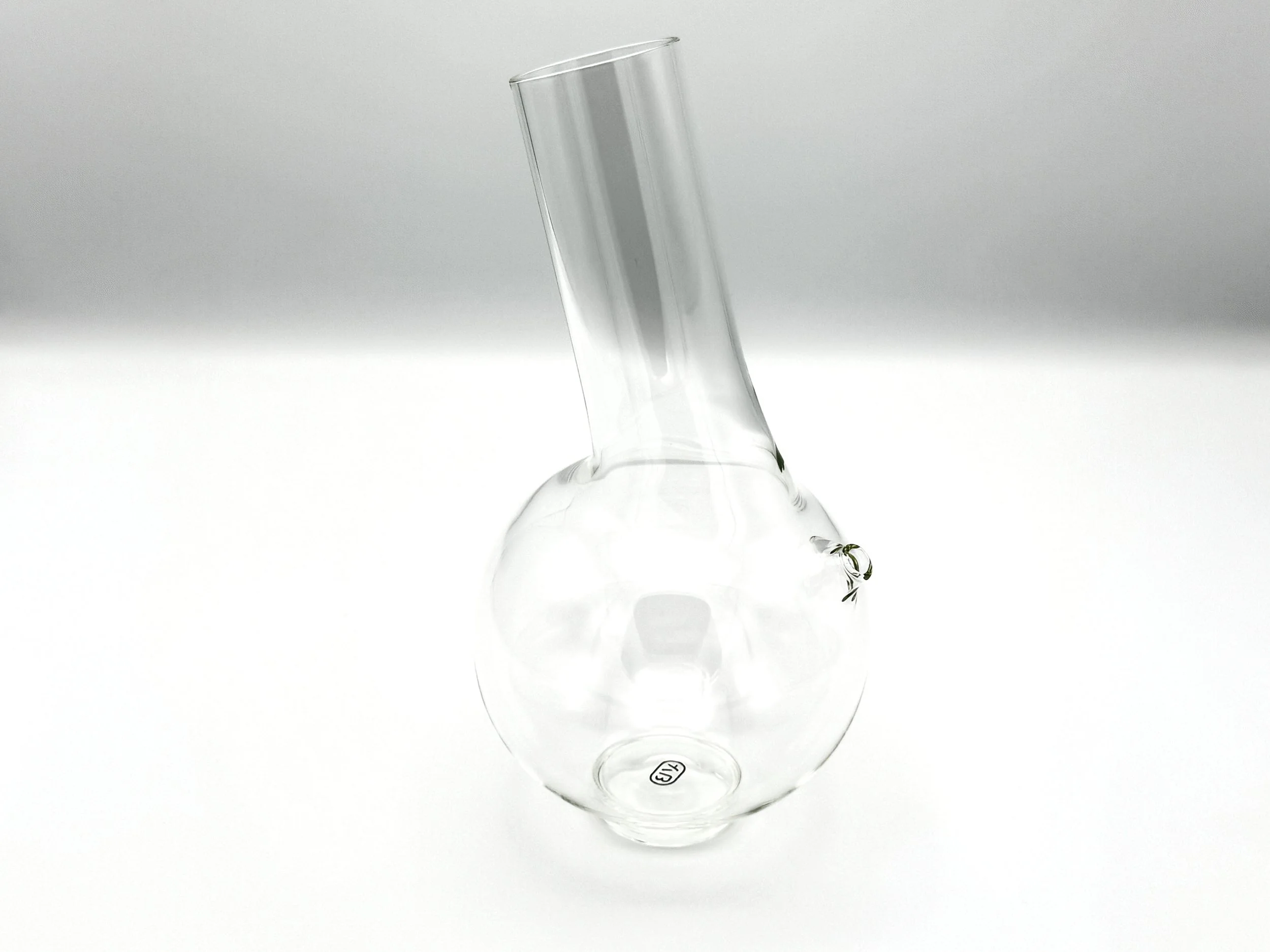 Laurence Brabant for Alain Villechange, Decanter