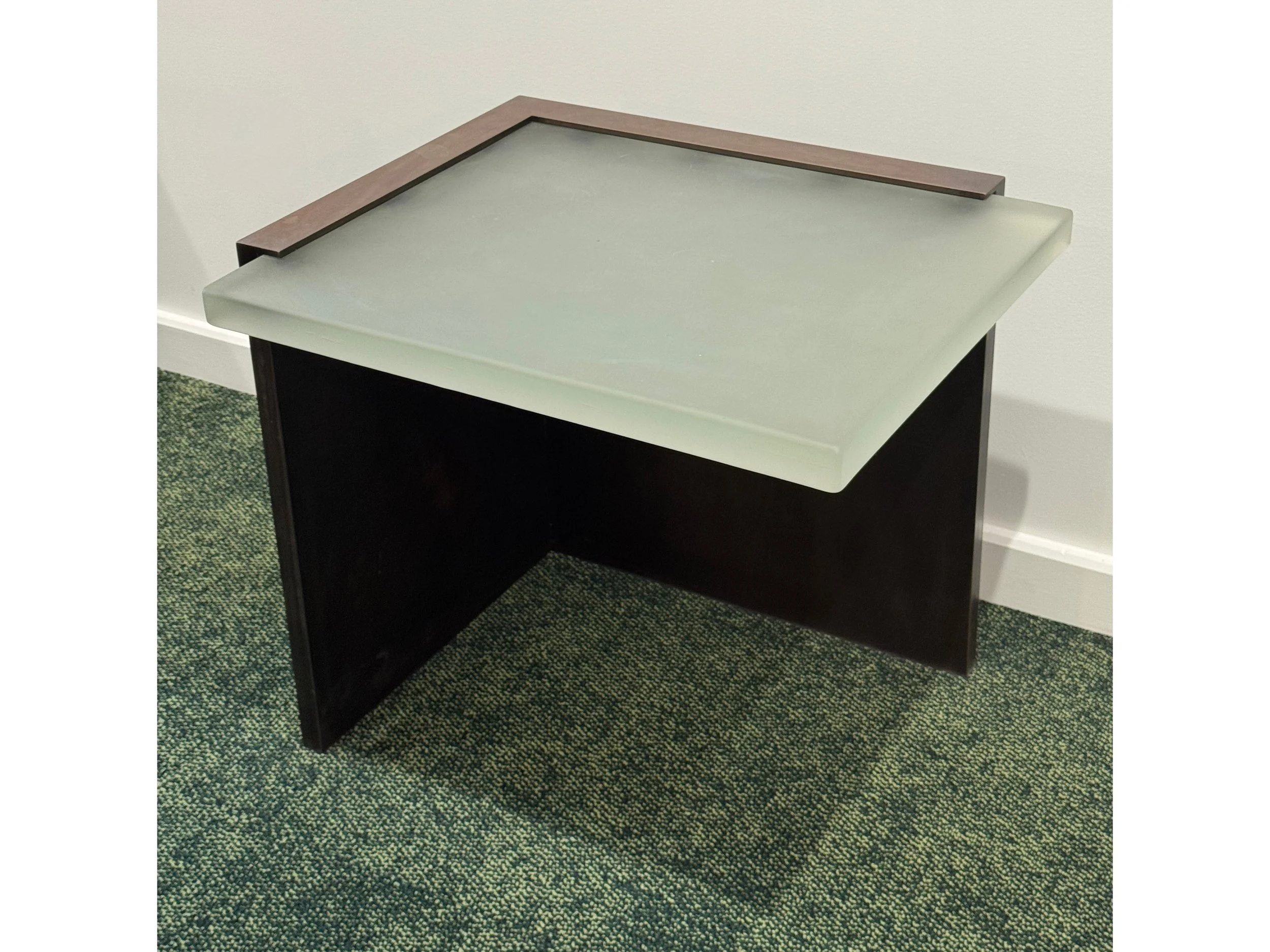 ModernSideTable_Website03.jpg