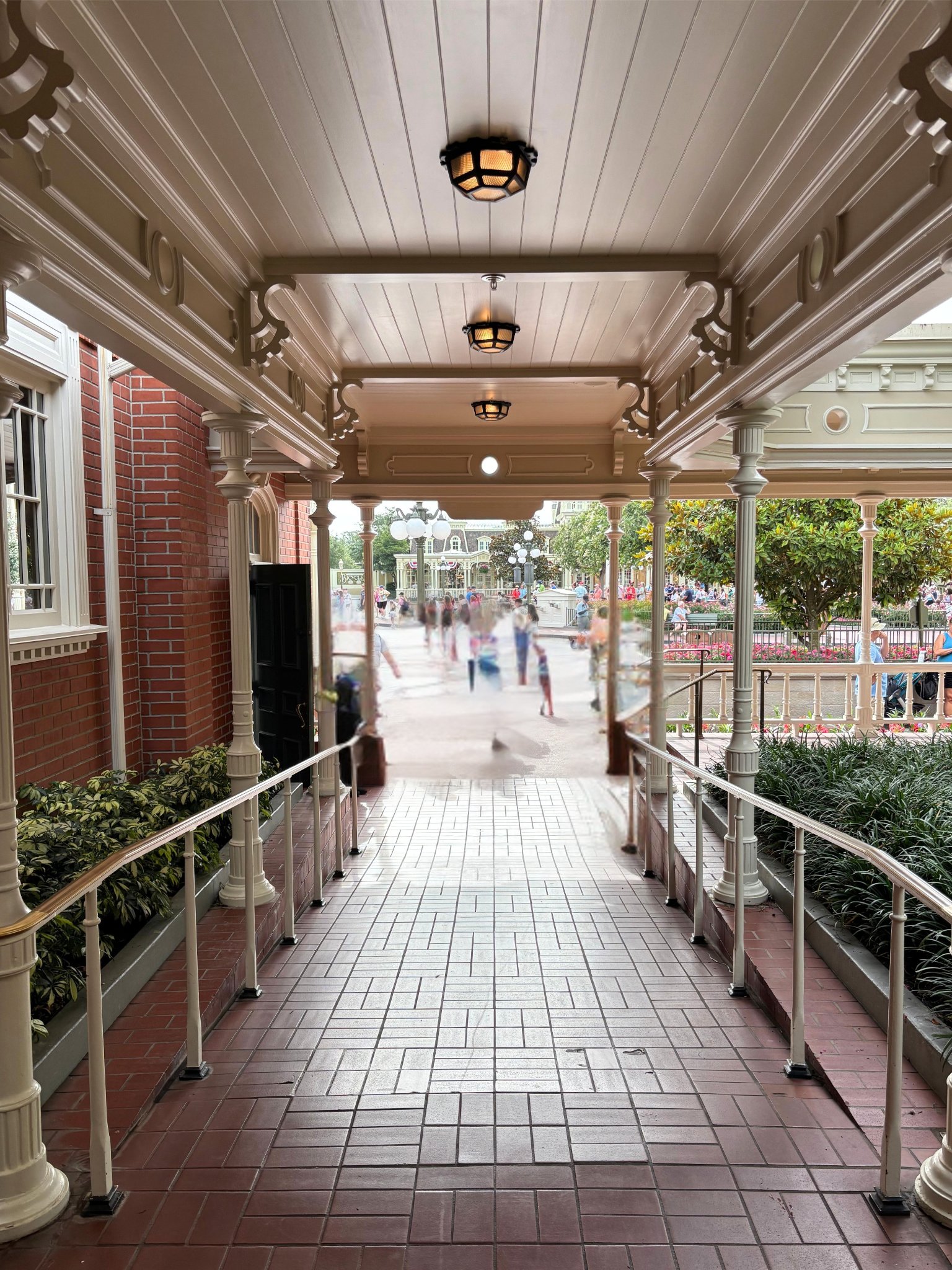 main street ramp down.png
