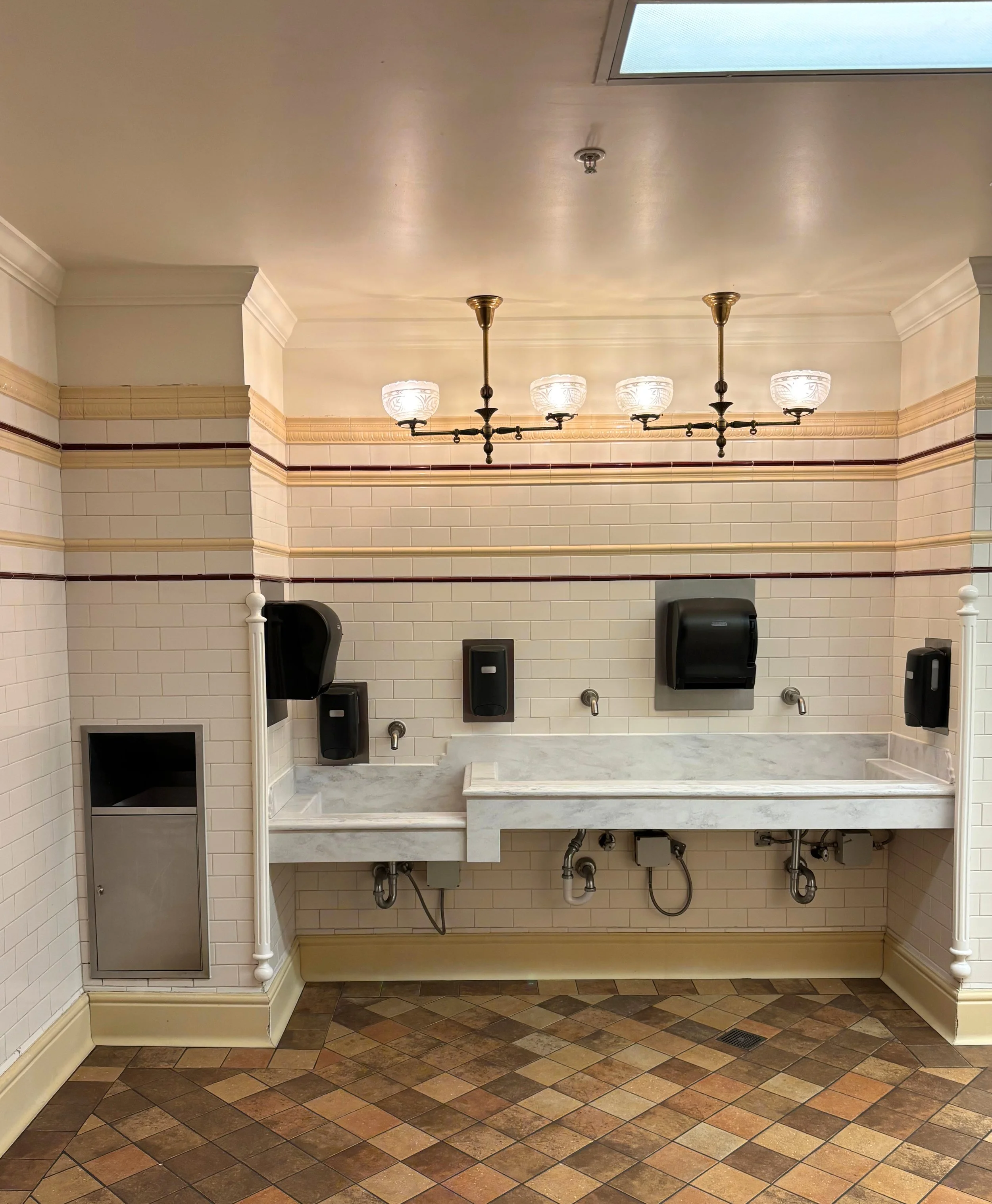 main street sinks.jpg