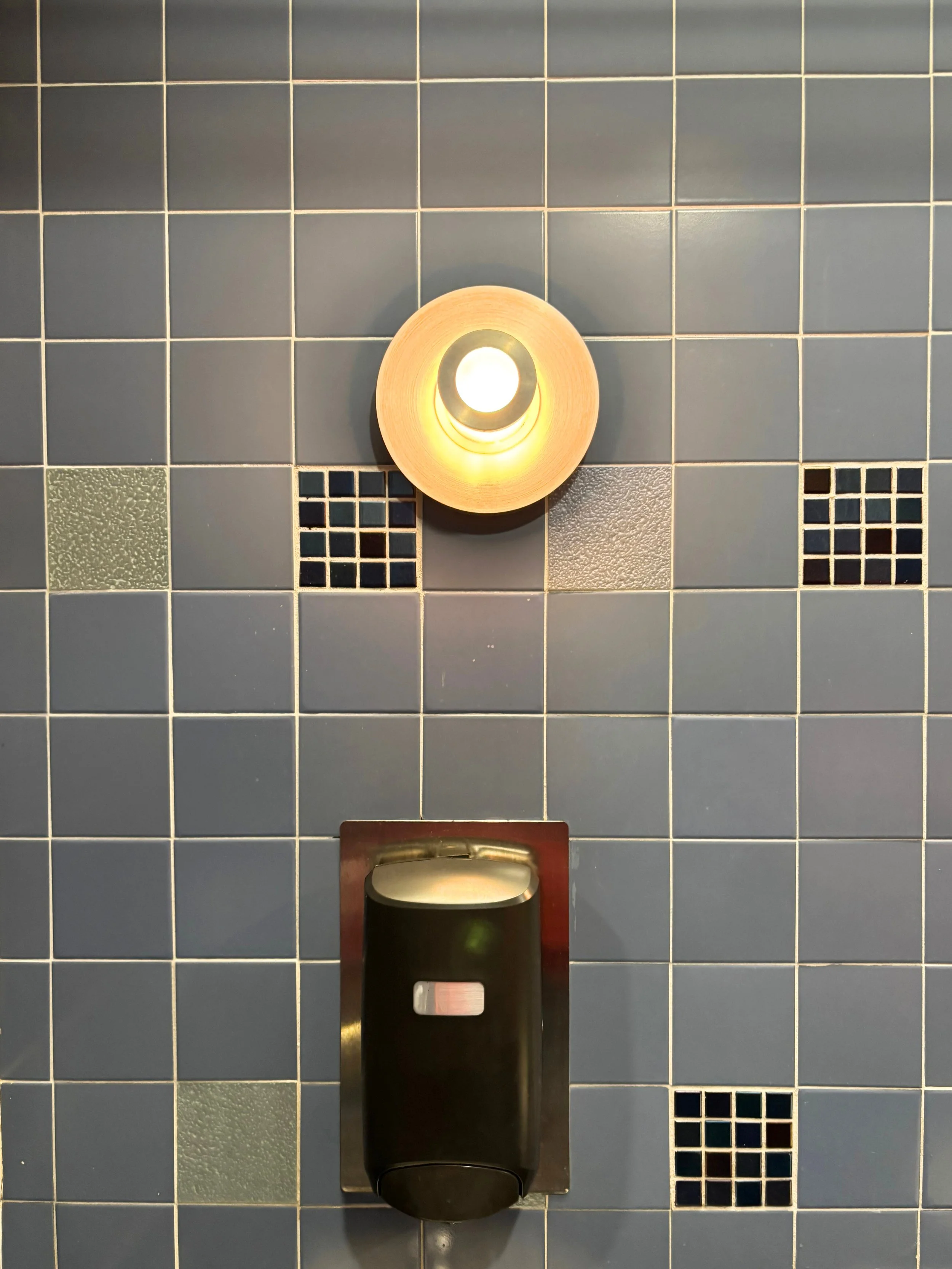 speedway light.jpg