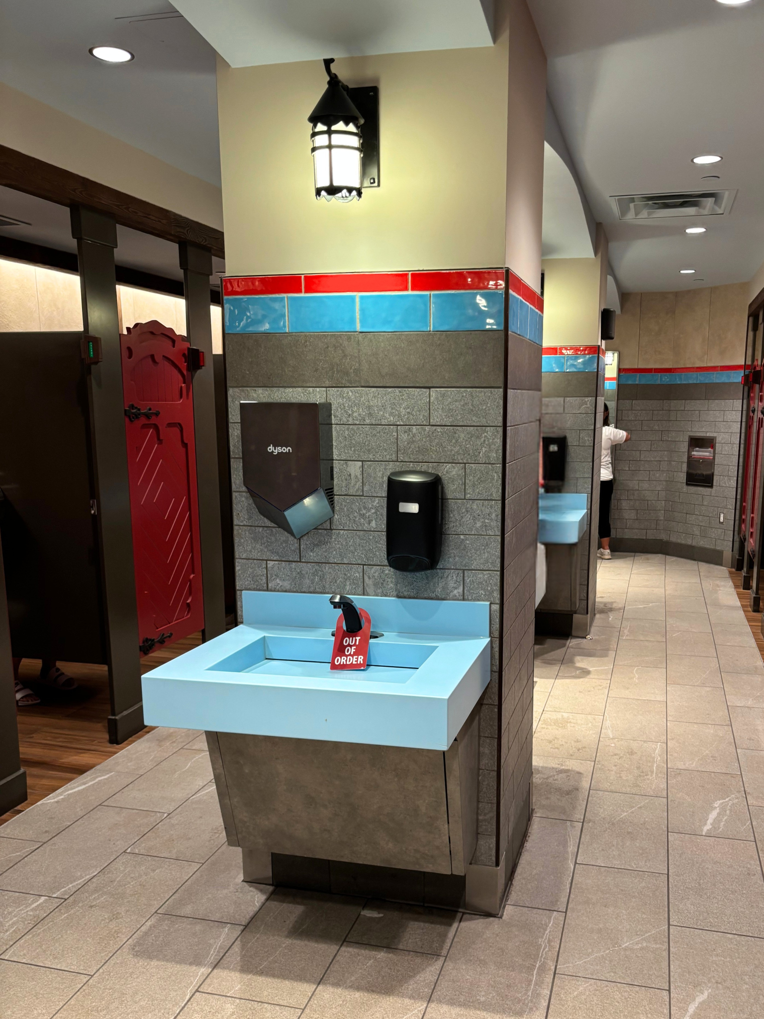 pinoc rows of sinks.png