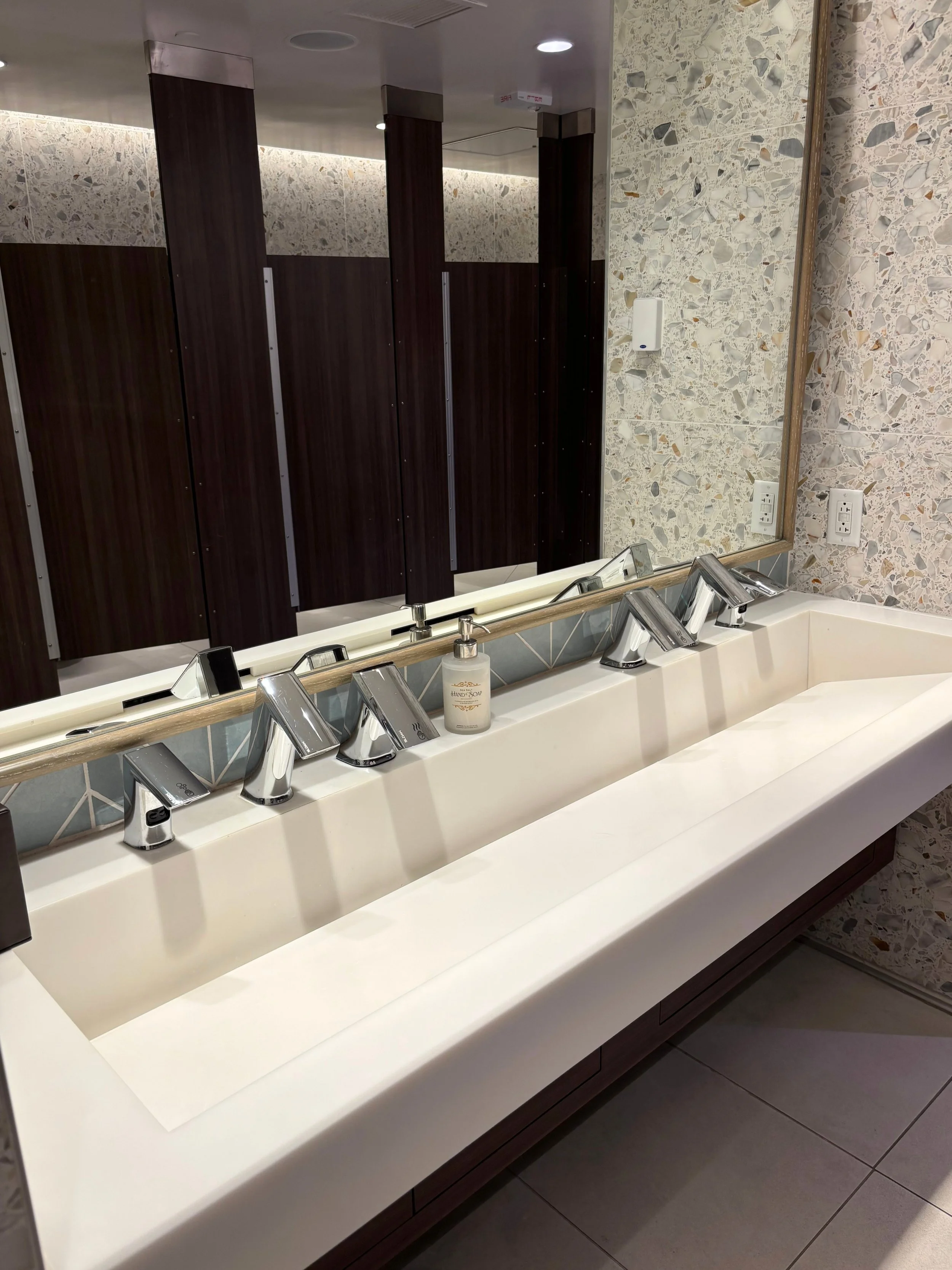 poly dvc outside sinks.jpg