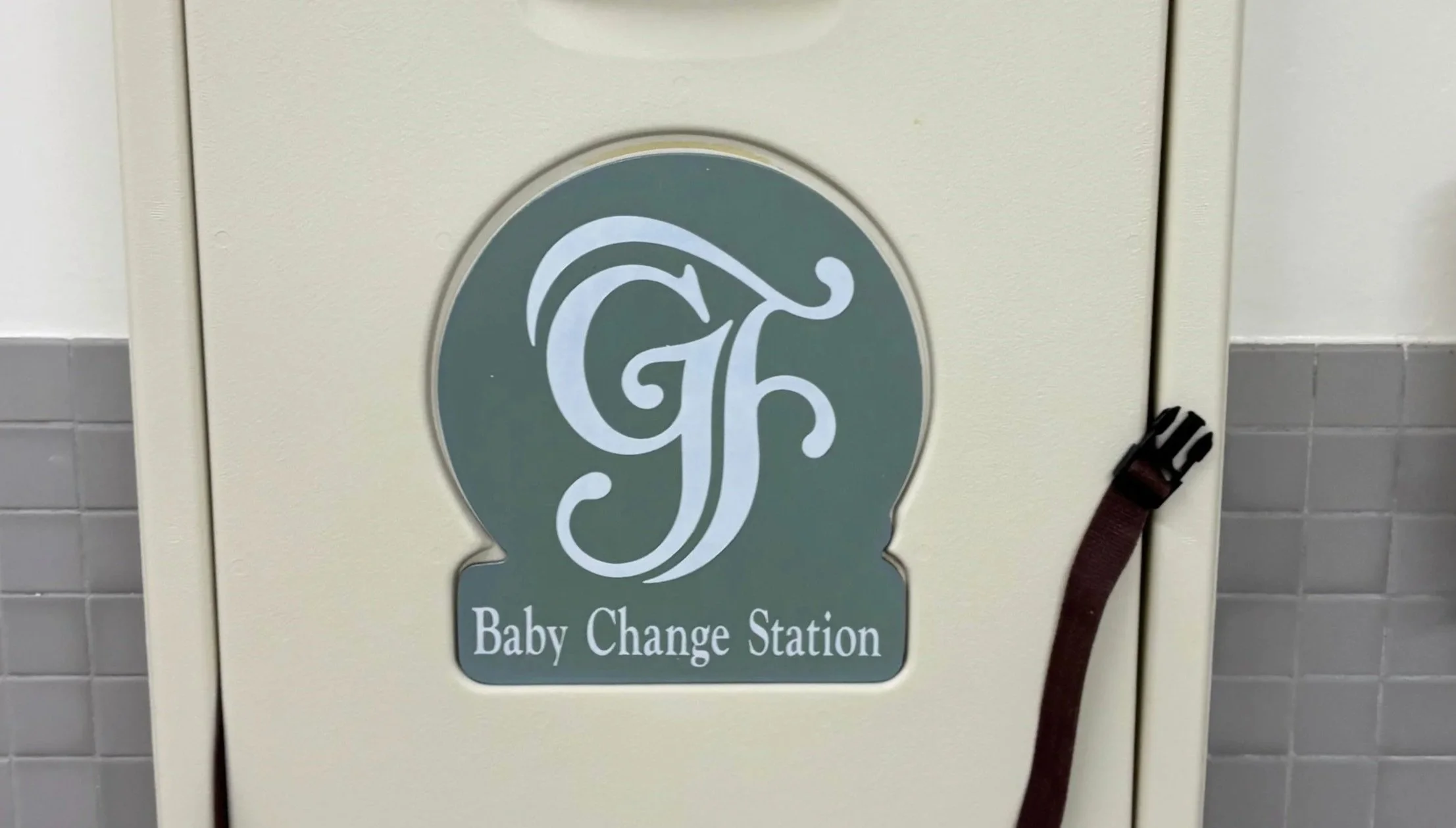 gf+summerhouse+baby+changing+table.jpg