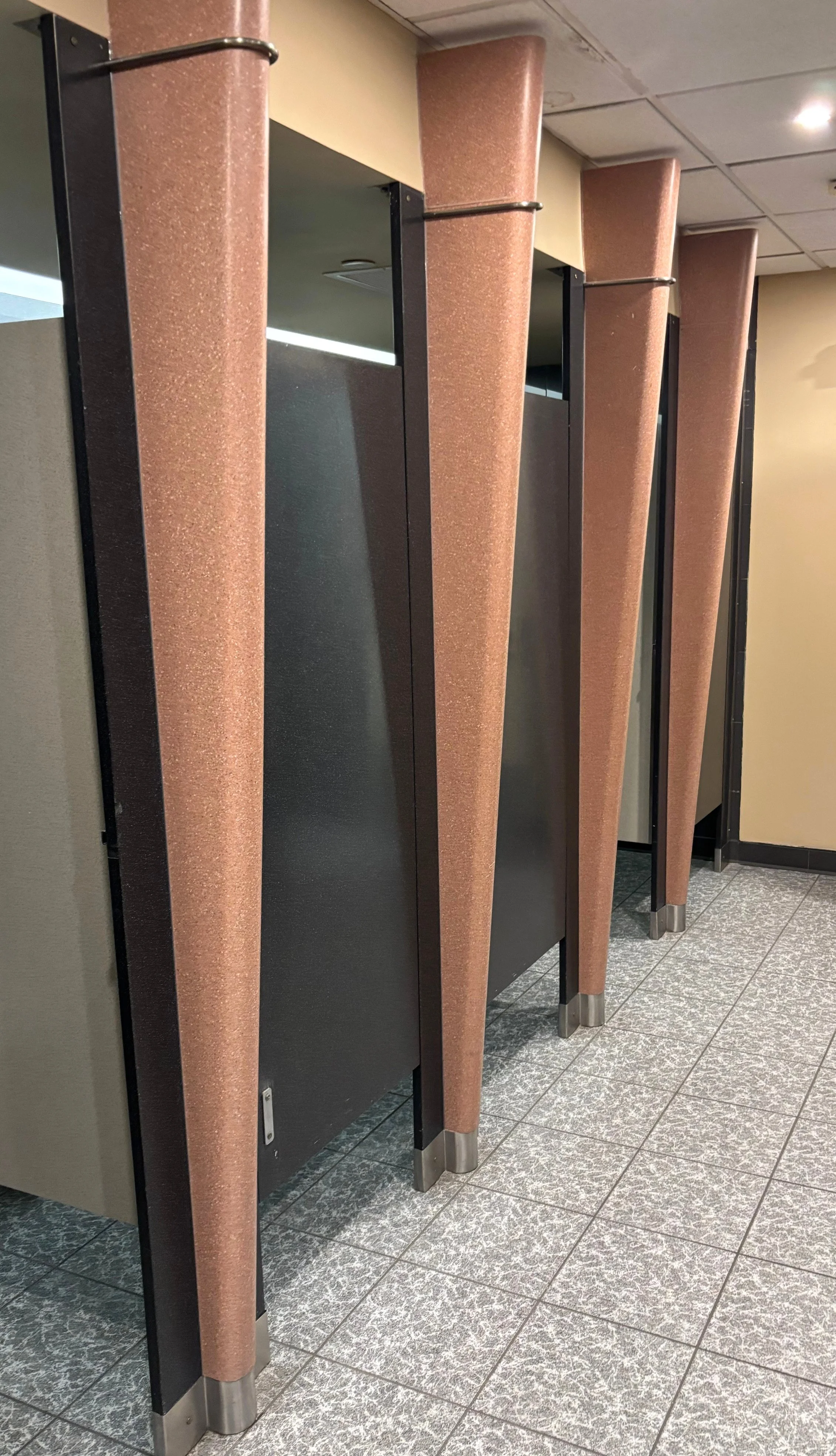cont monorail inside stall.jpg