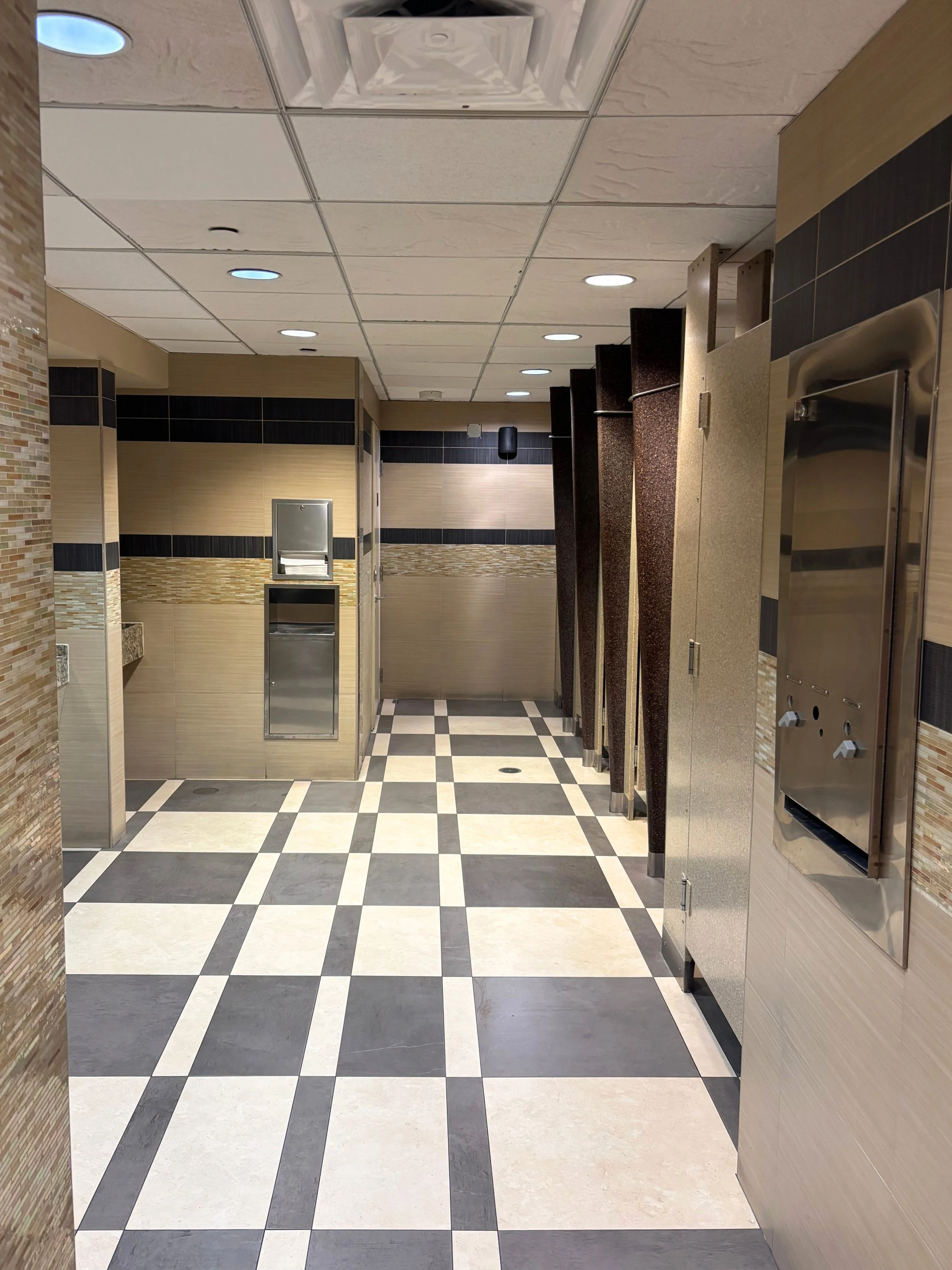 cont downstairs inside.jpg