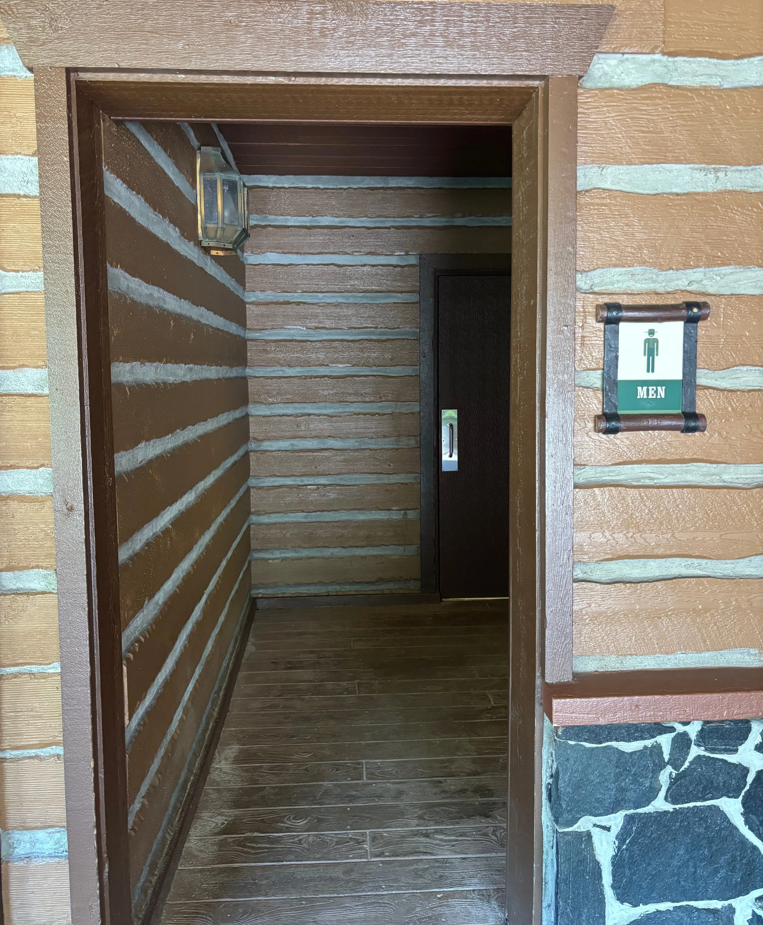 ft pin men entrance.jpg