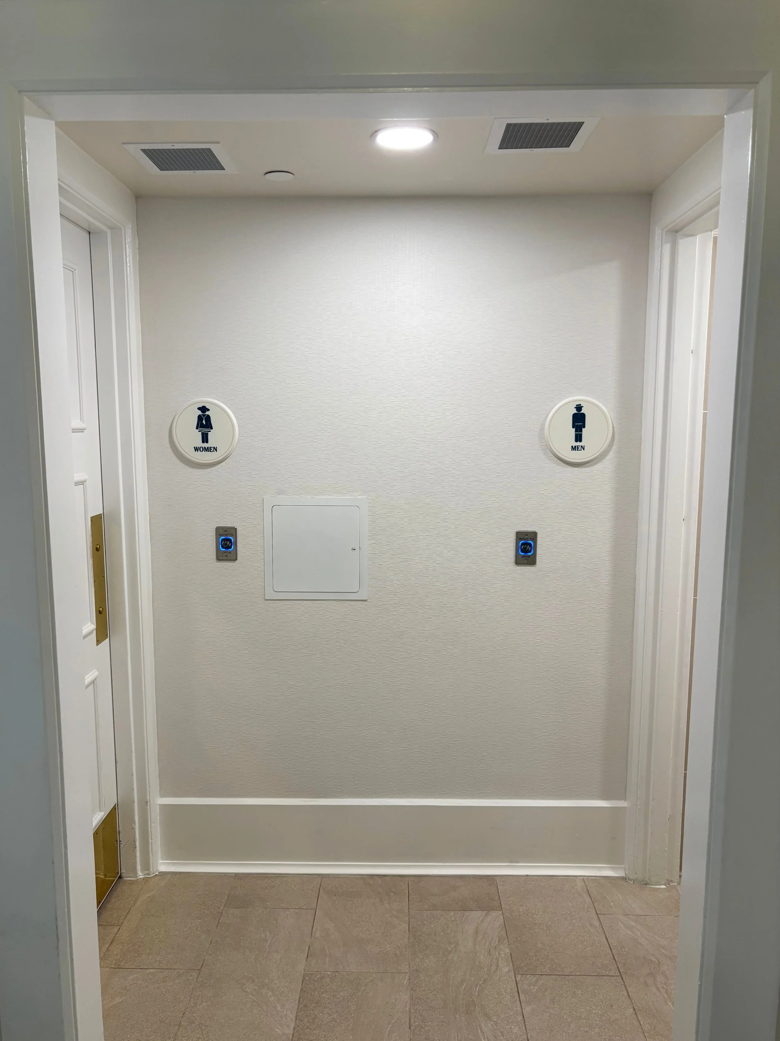 beach inside men and women entrance.jpg