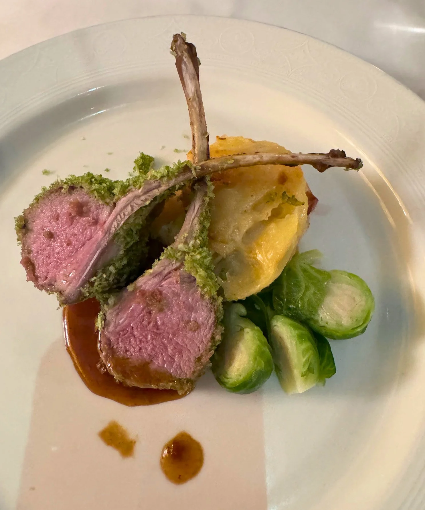 Herb-crusted Rack of Lamb Medium