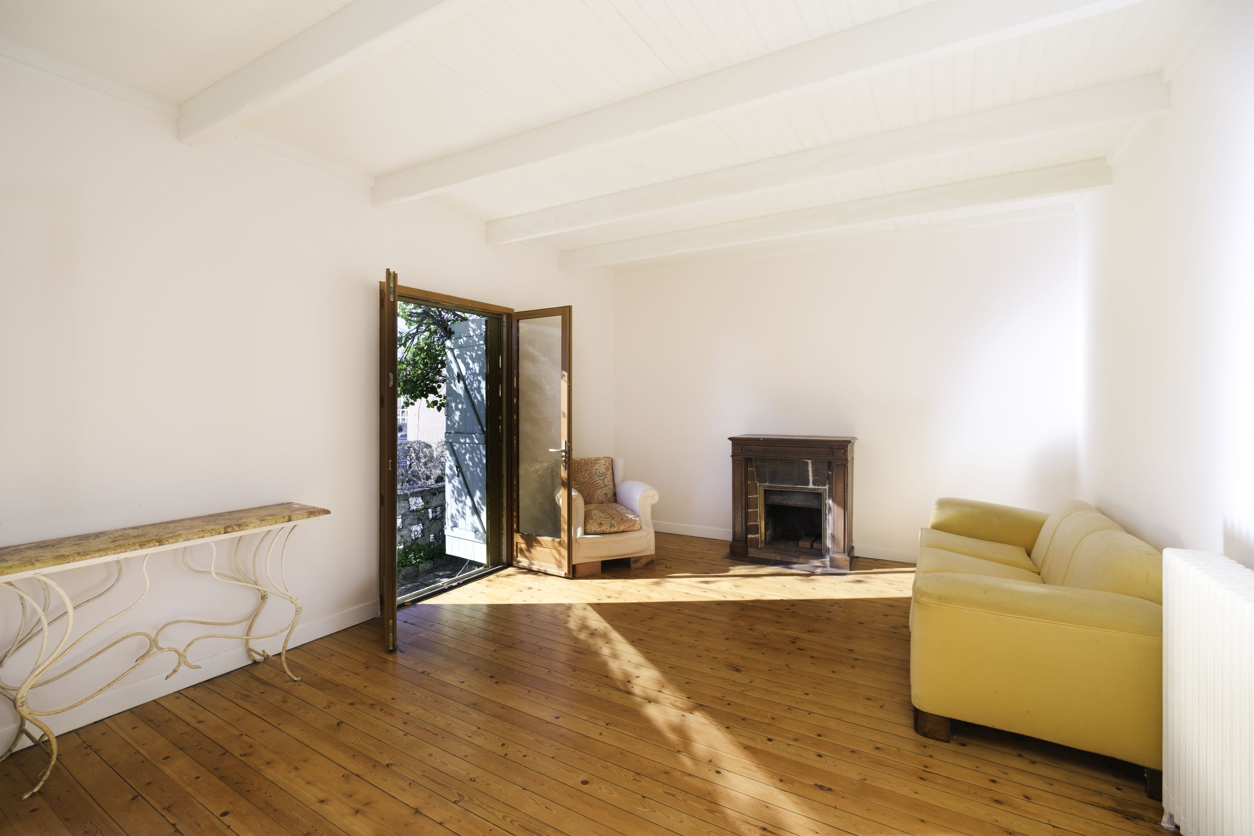 Photographie immobilière mettant en avant la luminosité et le potentiel du bien