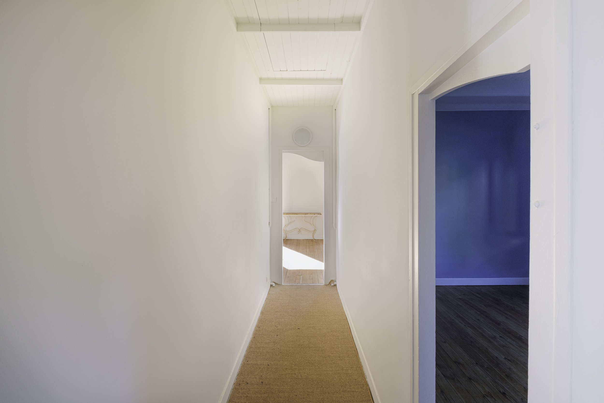 Photographie immobilière mettant en avant la luminosité et le potentiel du bien