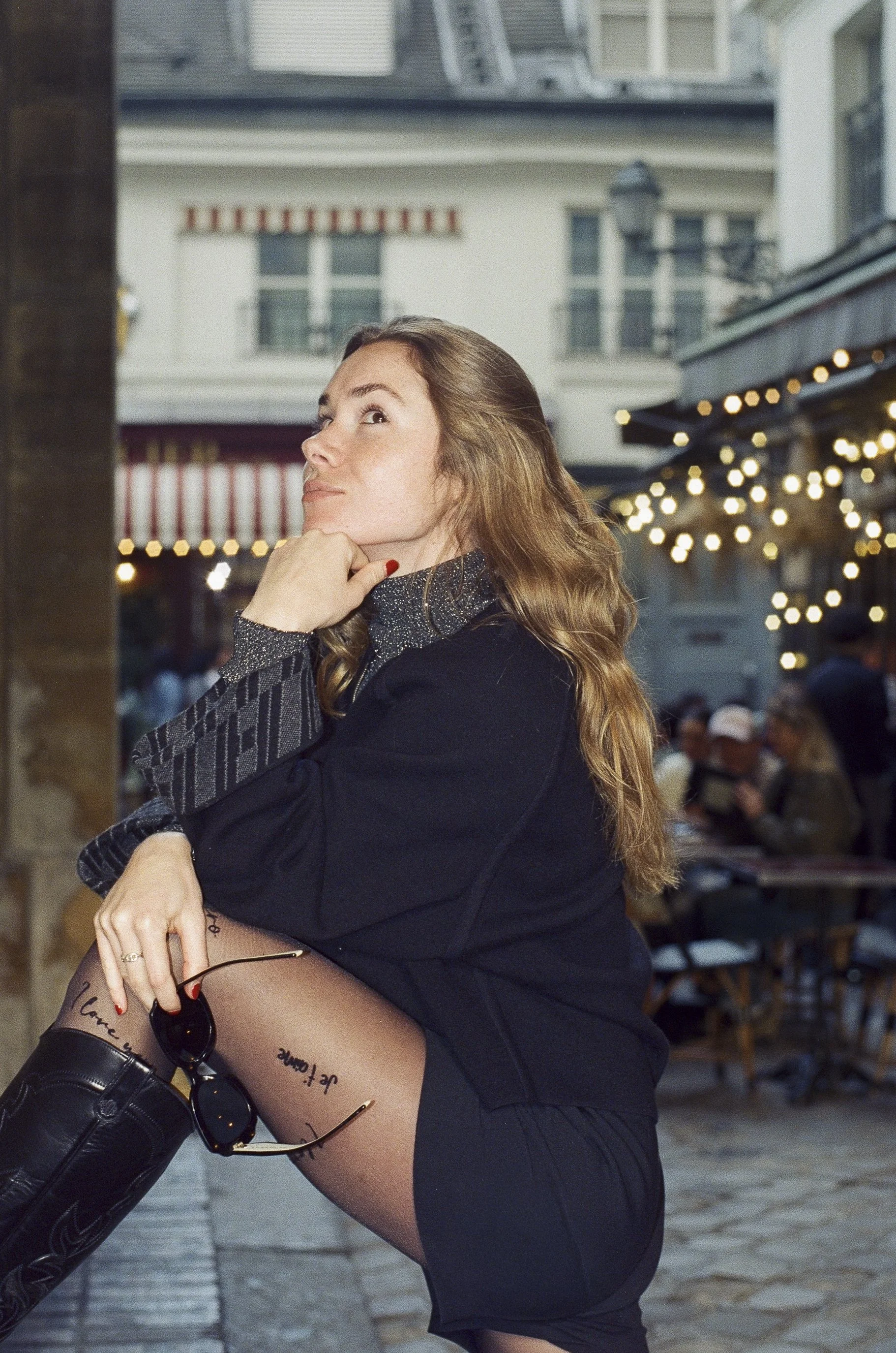 AZIZA_These boots are made for walkin'_n°11_HD.jpg