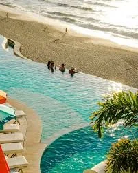 infinity pool.jpeg