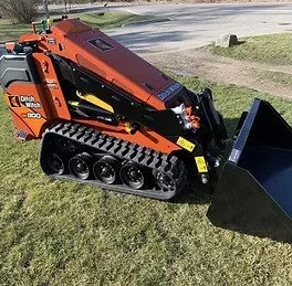 SK800 Mini Skidsteer