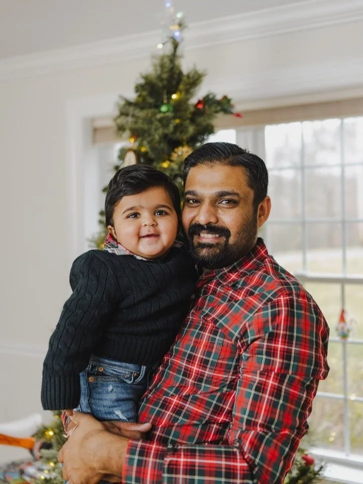 Home for the Holidays: Our Cozy Holiday Mini Session Experience