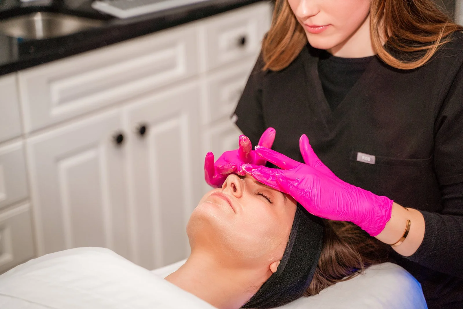 ClinicalFacial_CraveBeauty_landscape.jpg