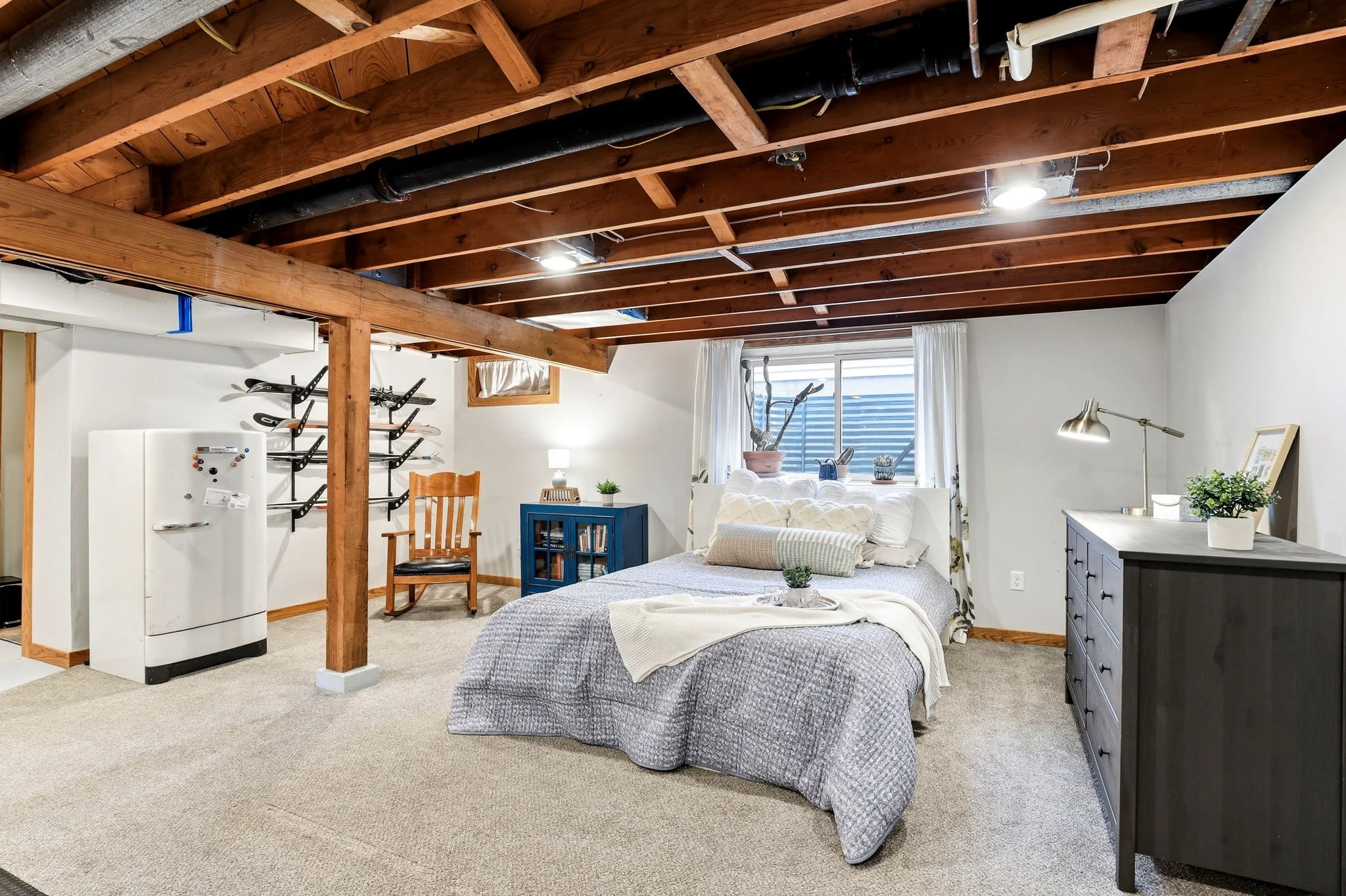 22-web-or-mls-8502-Upper-206th-St-W-22.jpg